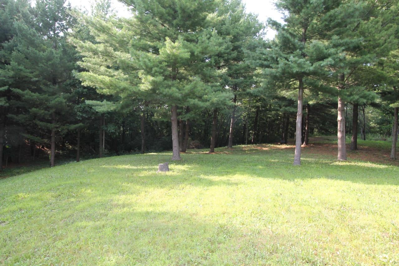 6834 HORSESHOE TRAIL