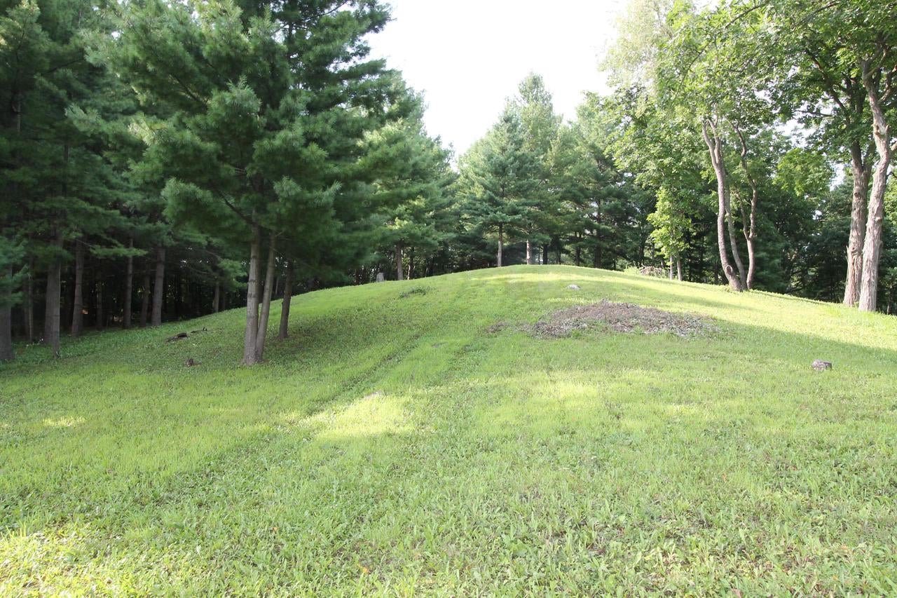 6834 HORSESHOE TRAIL