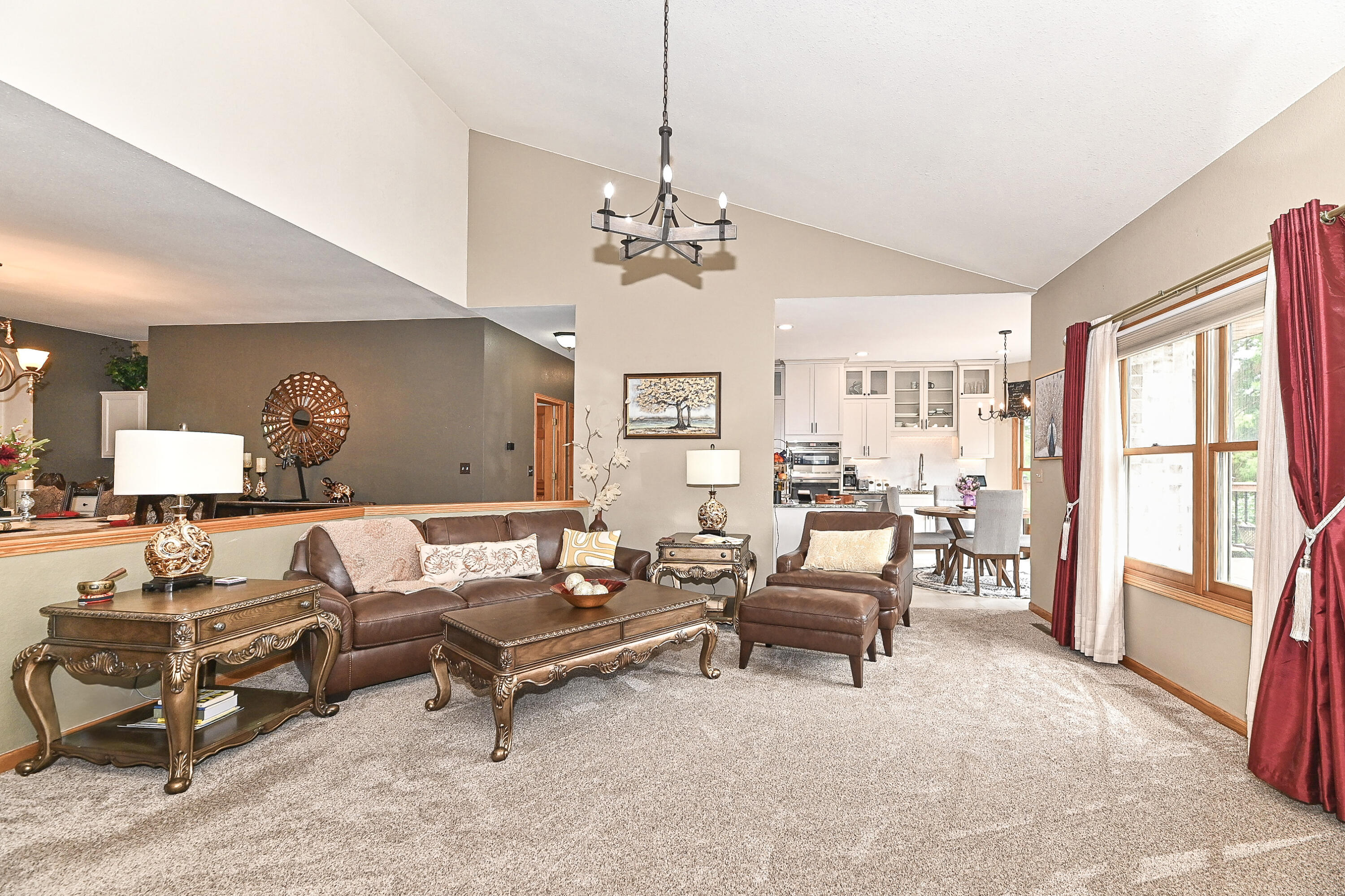 W2539 Indian Head Ln, Lafayette