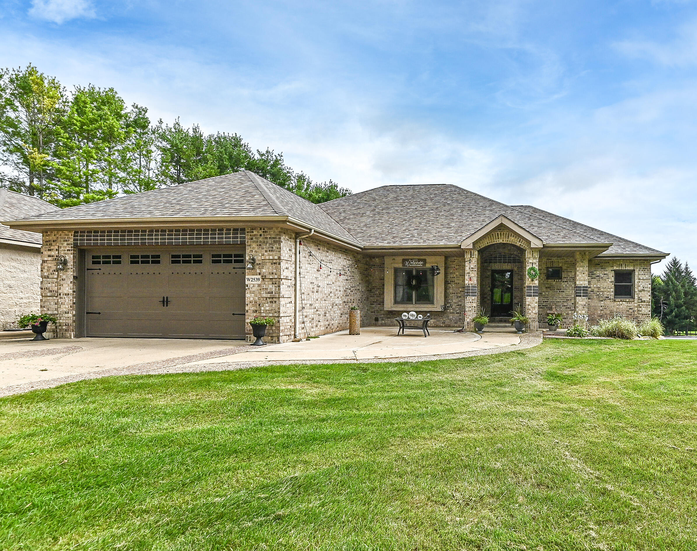 W2539 Indian Head Ln, Lafayette