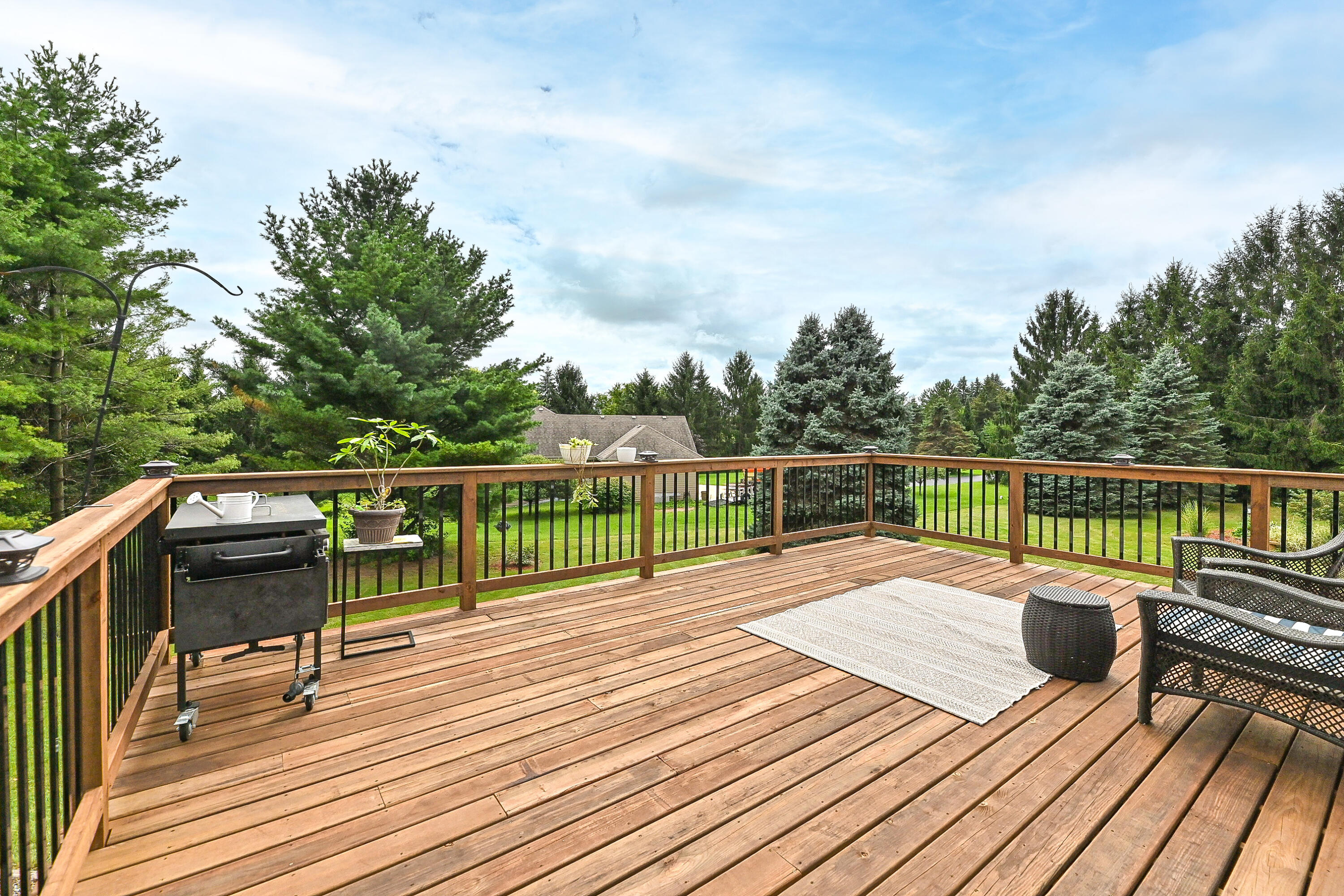 W2539 Indian Head Ln, Lafayette