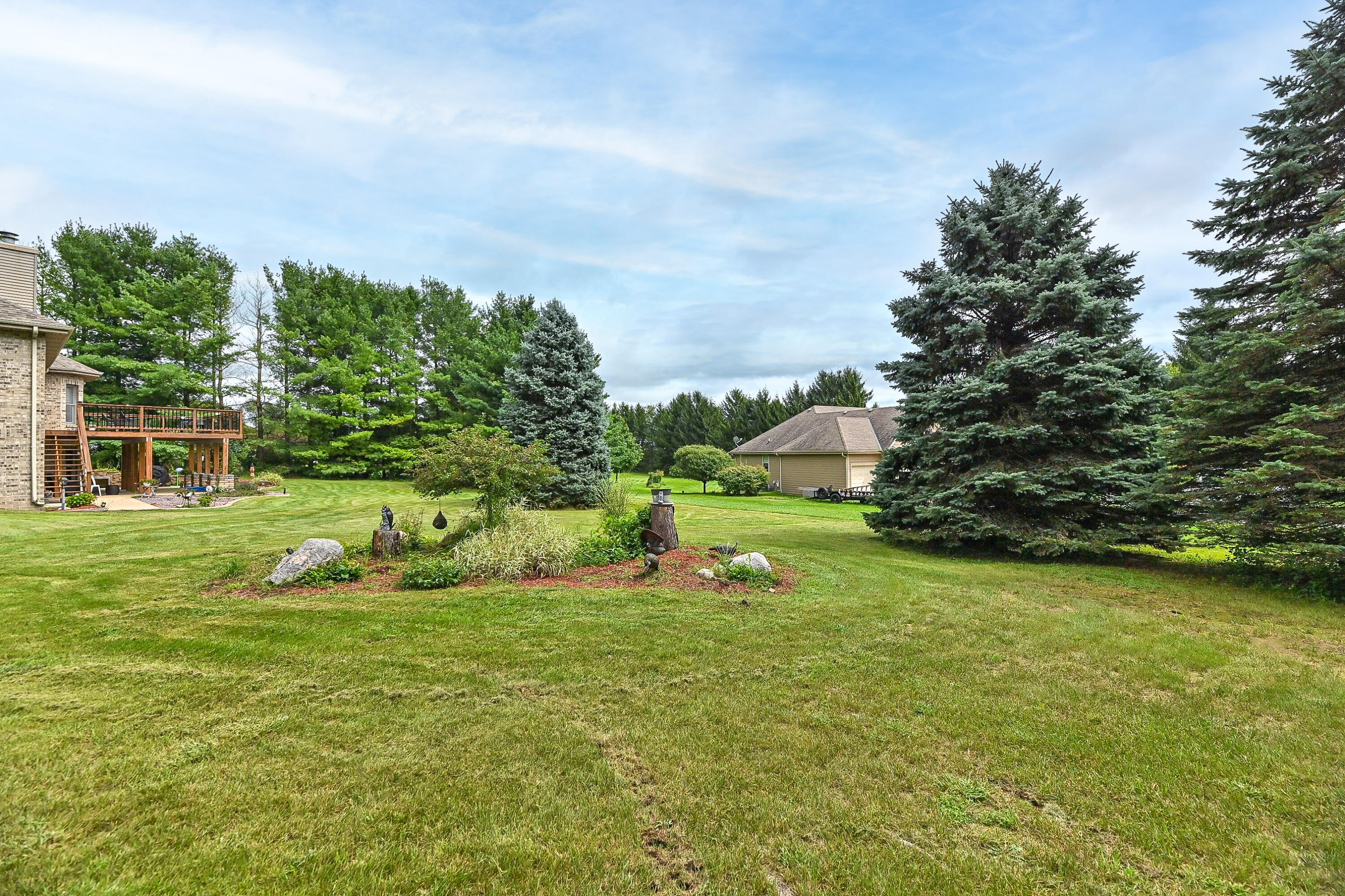 W2539 Indian Head Ln, Lafayette