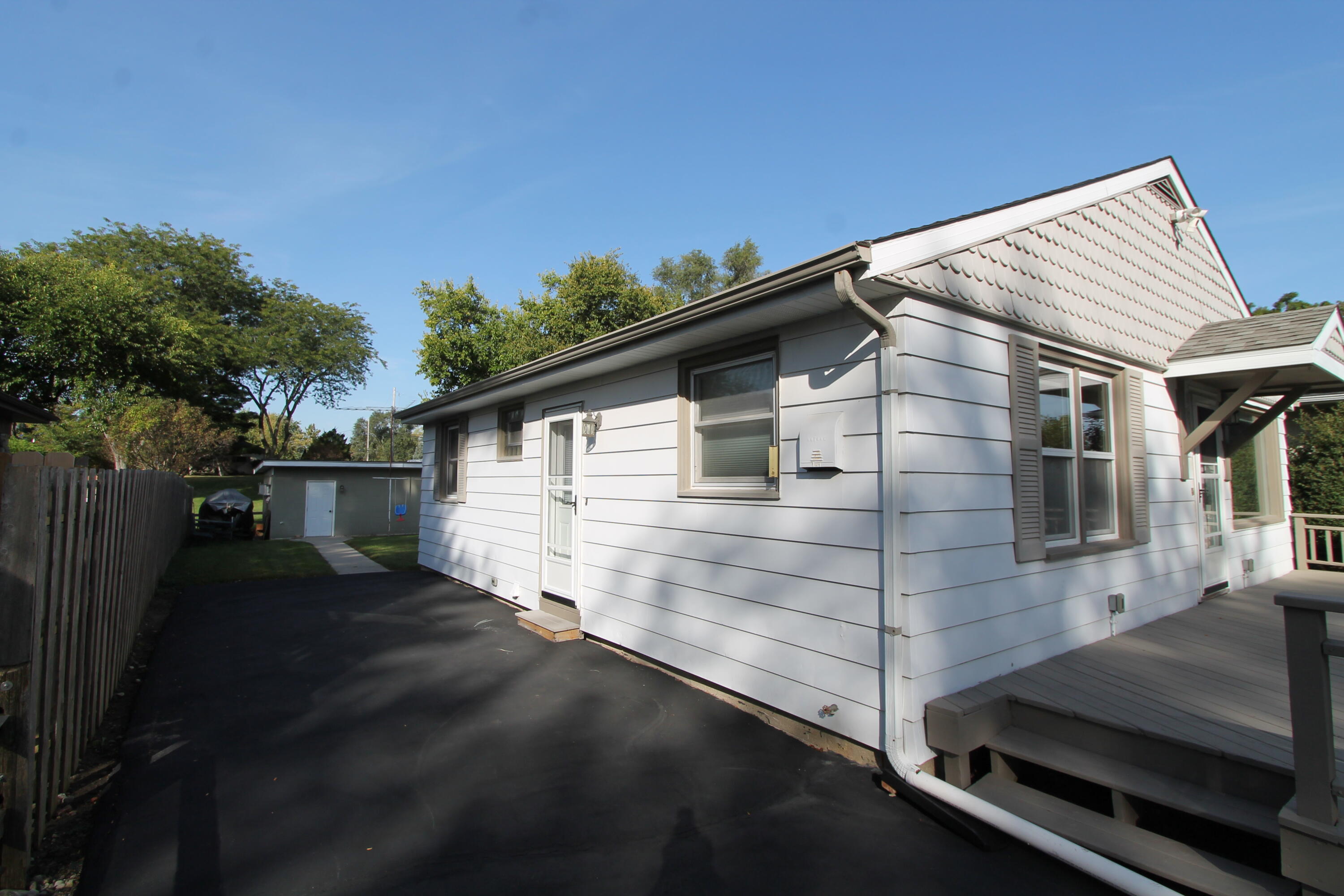 4314 Marine Dr