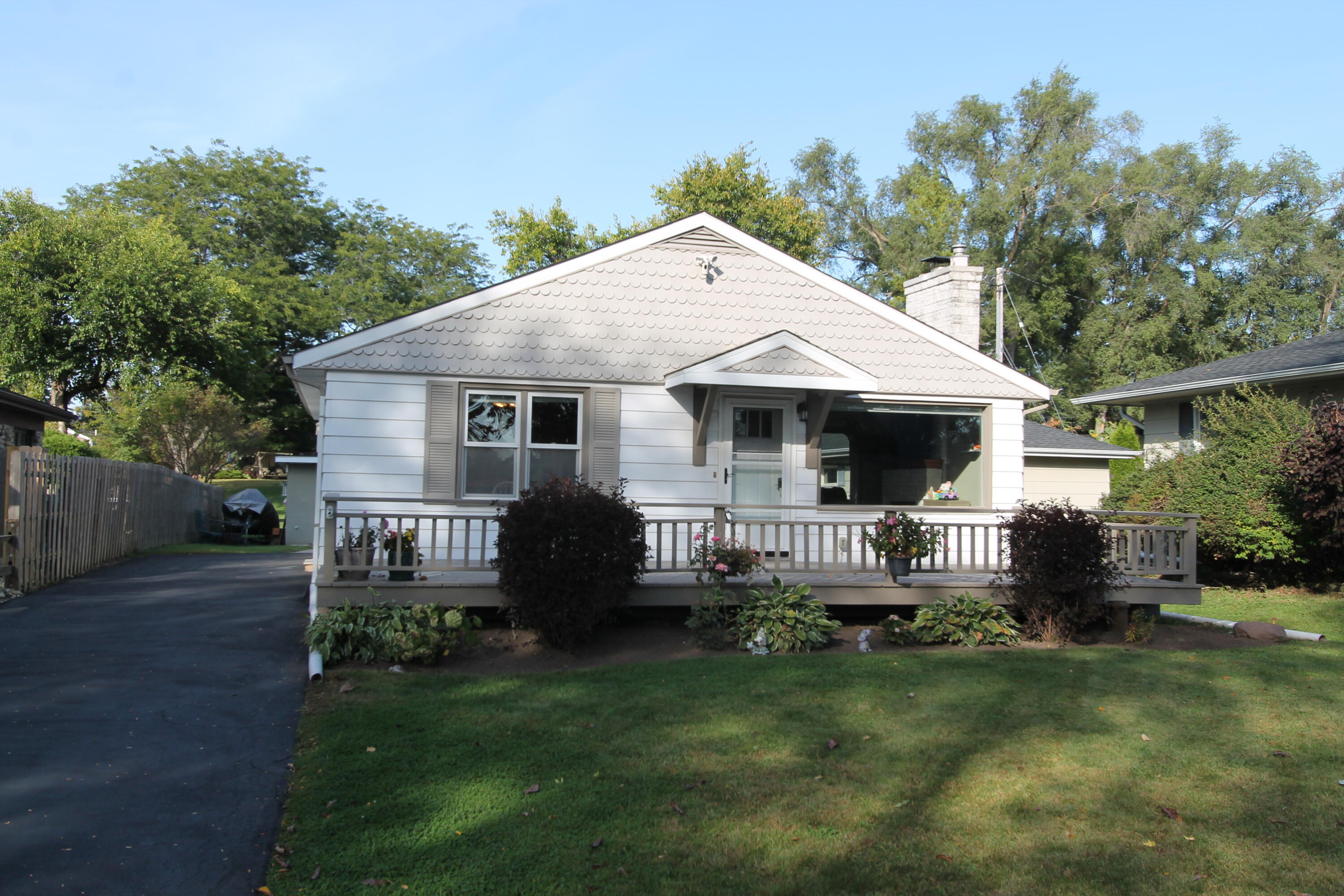 4314 Marine Dr