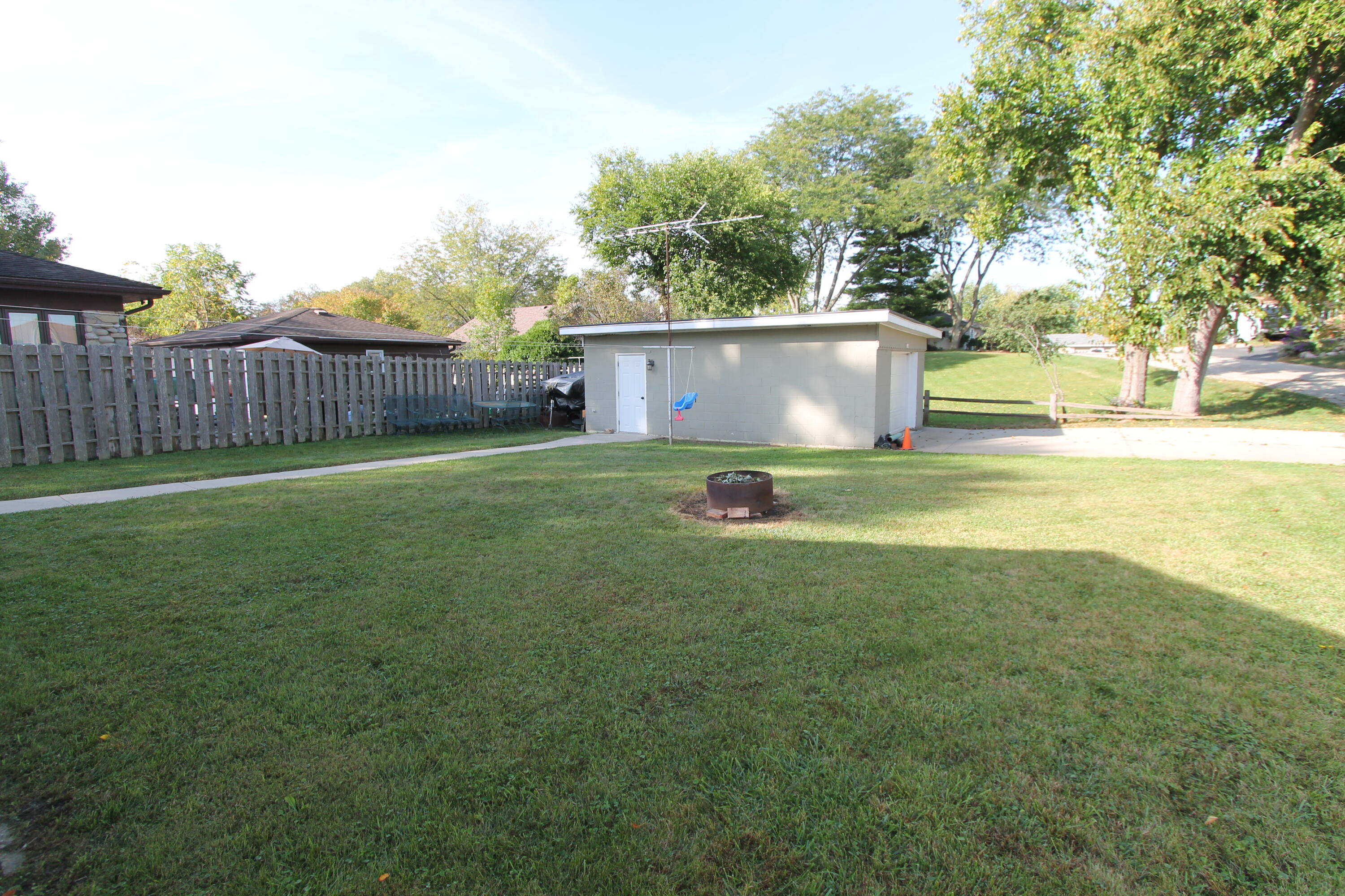 4314 Marine Dr