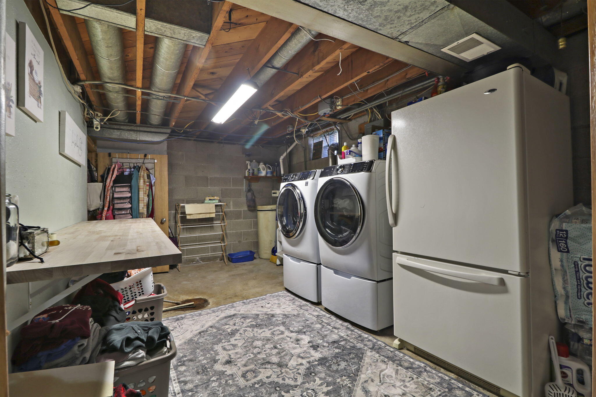 241 N Kendrick Ave, Burlington