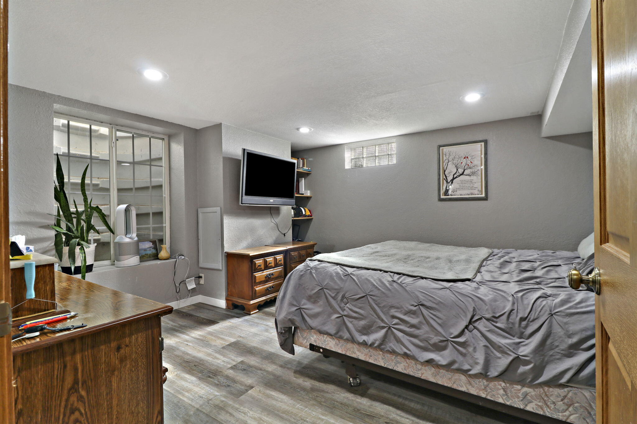 241 N Kendrick Ave, Burlington