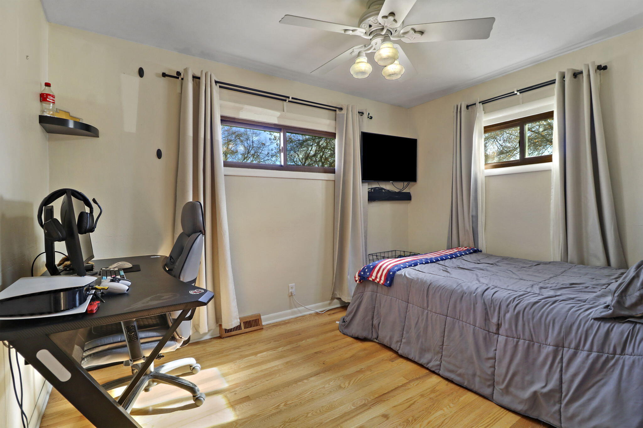 241 N Kendrick Ave, Burlington