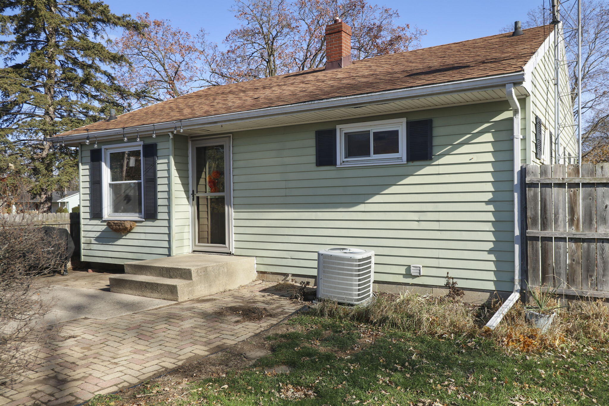 241 N Kendrick Ave, Burlington
