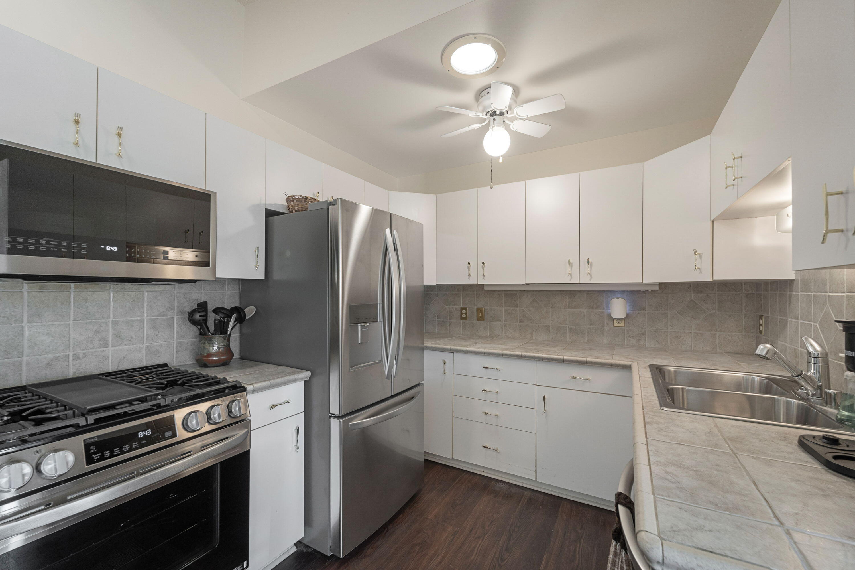 407 E 3rd Ave, 2, Elkhorn