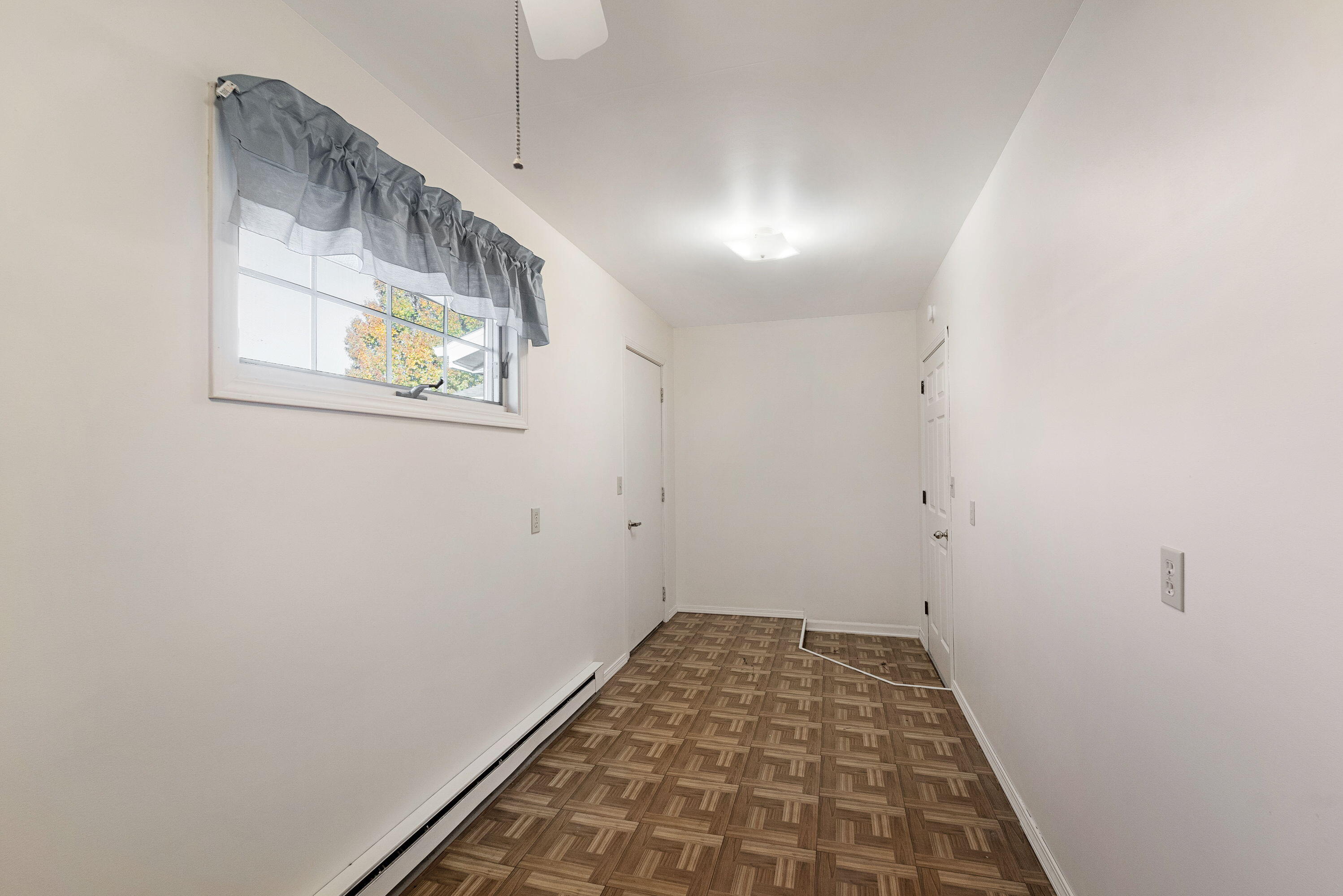 407 E 3rd Ave, 2, Elkhorn