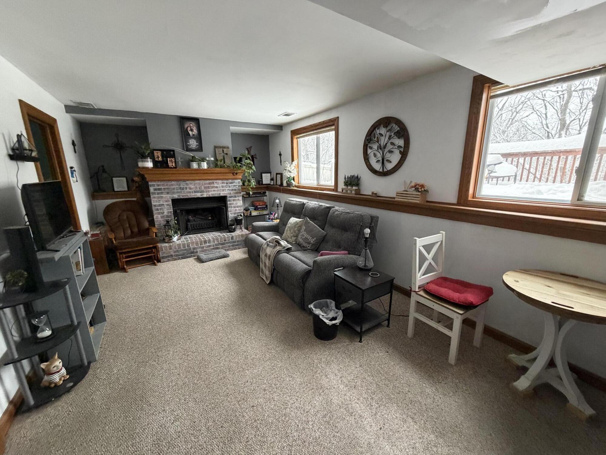 624 Lewis St, Burlington