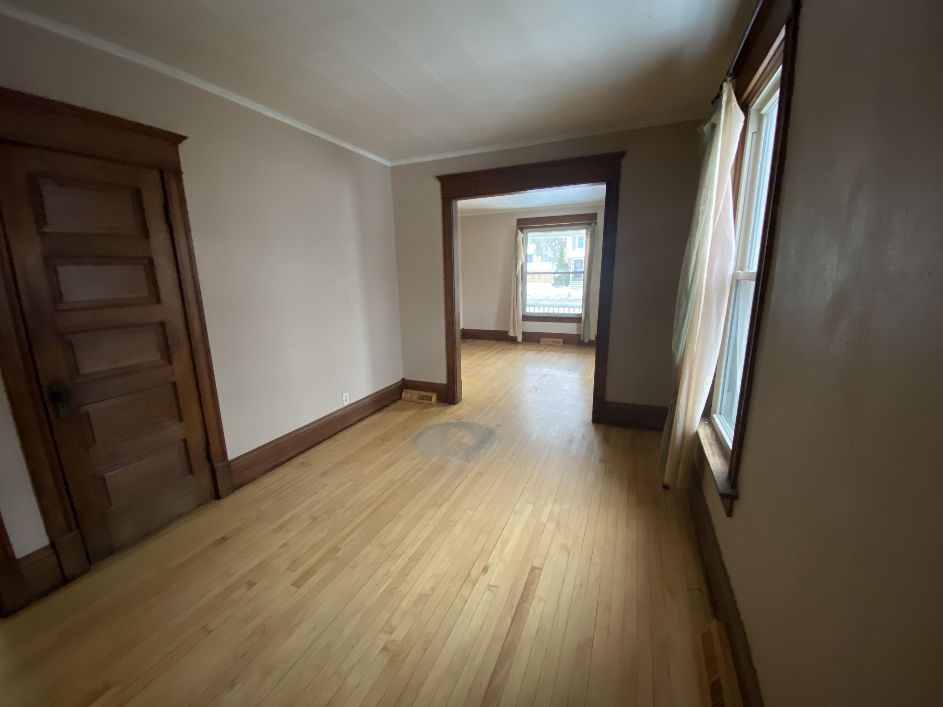 441 Hawthorn St, Burlington