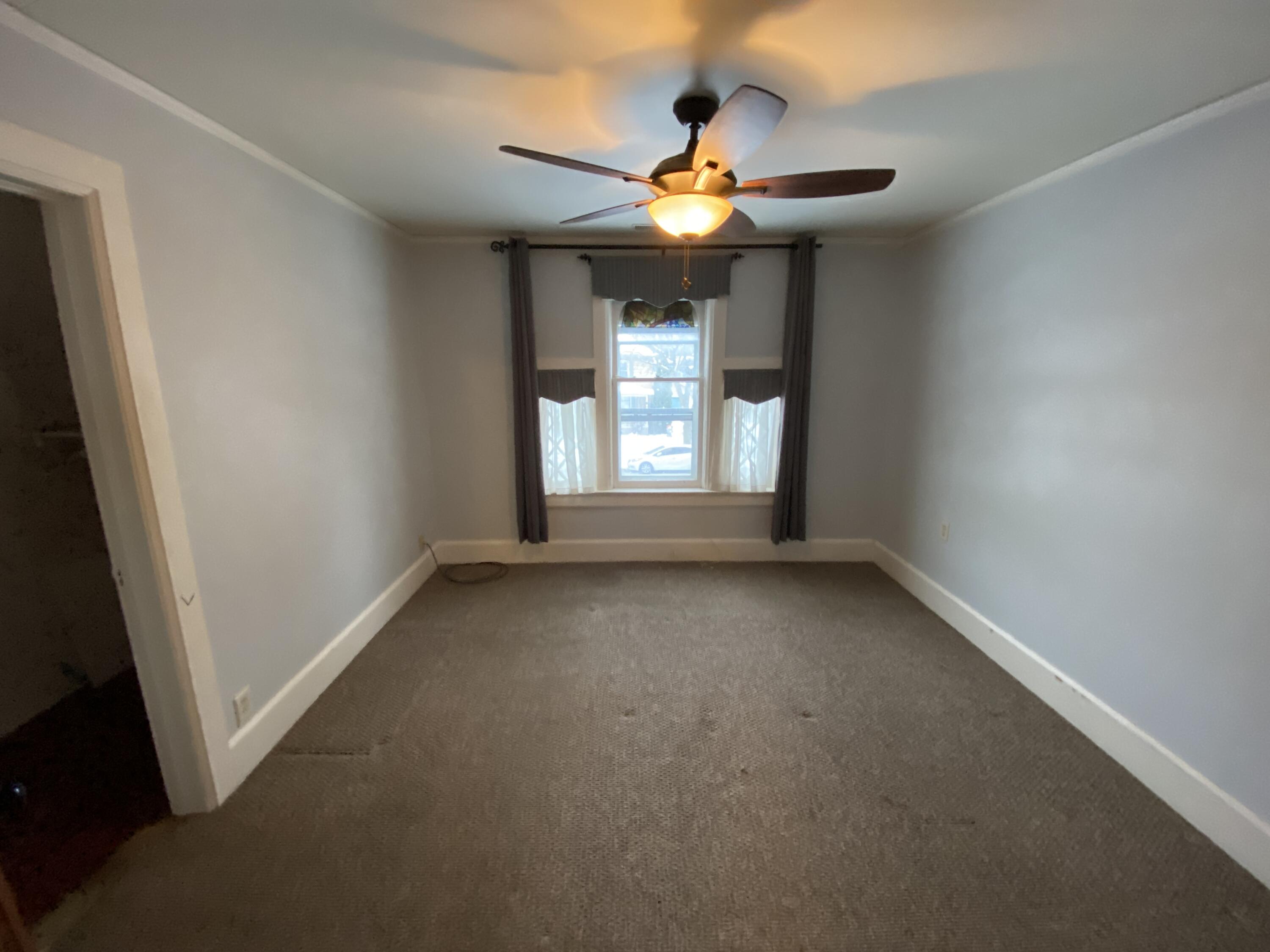 441 Hawthorn St, Burlington