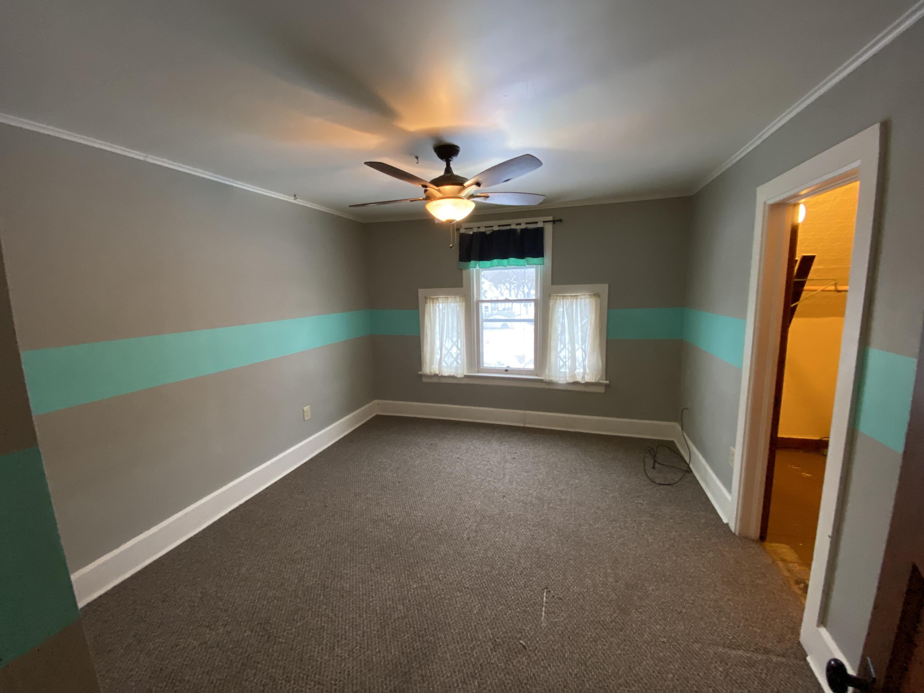 441 Hawthorn St, Burlington