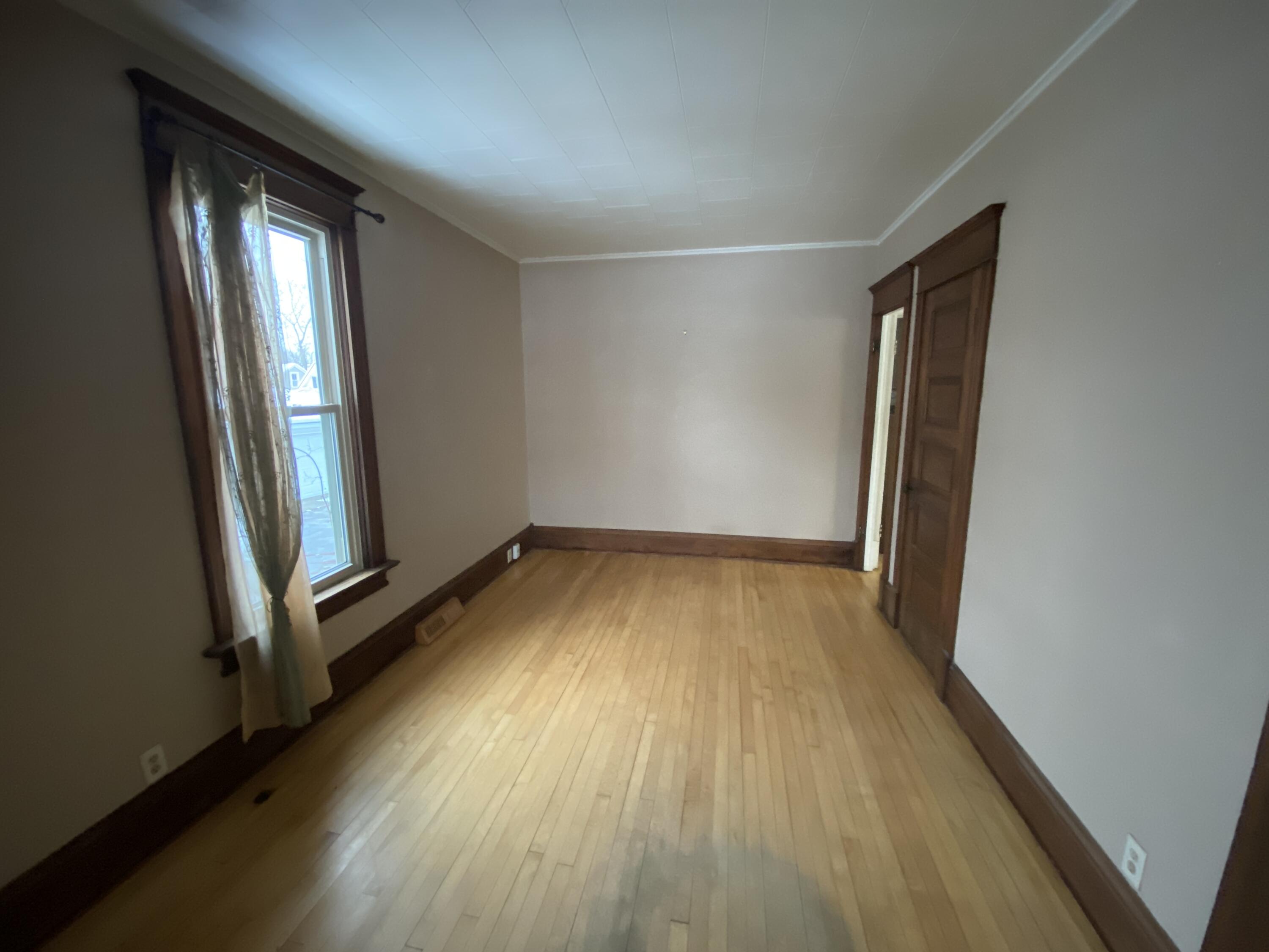 441 Hawthorn St, Burlington