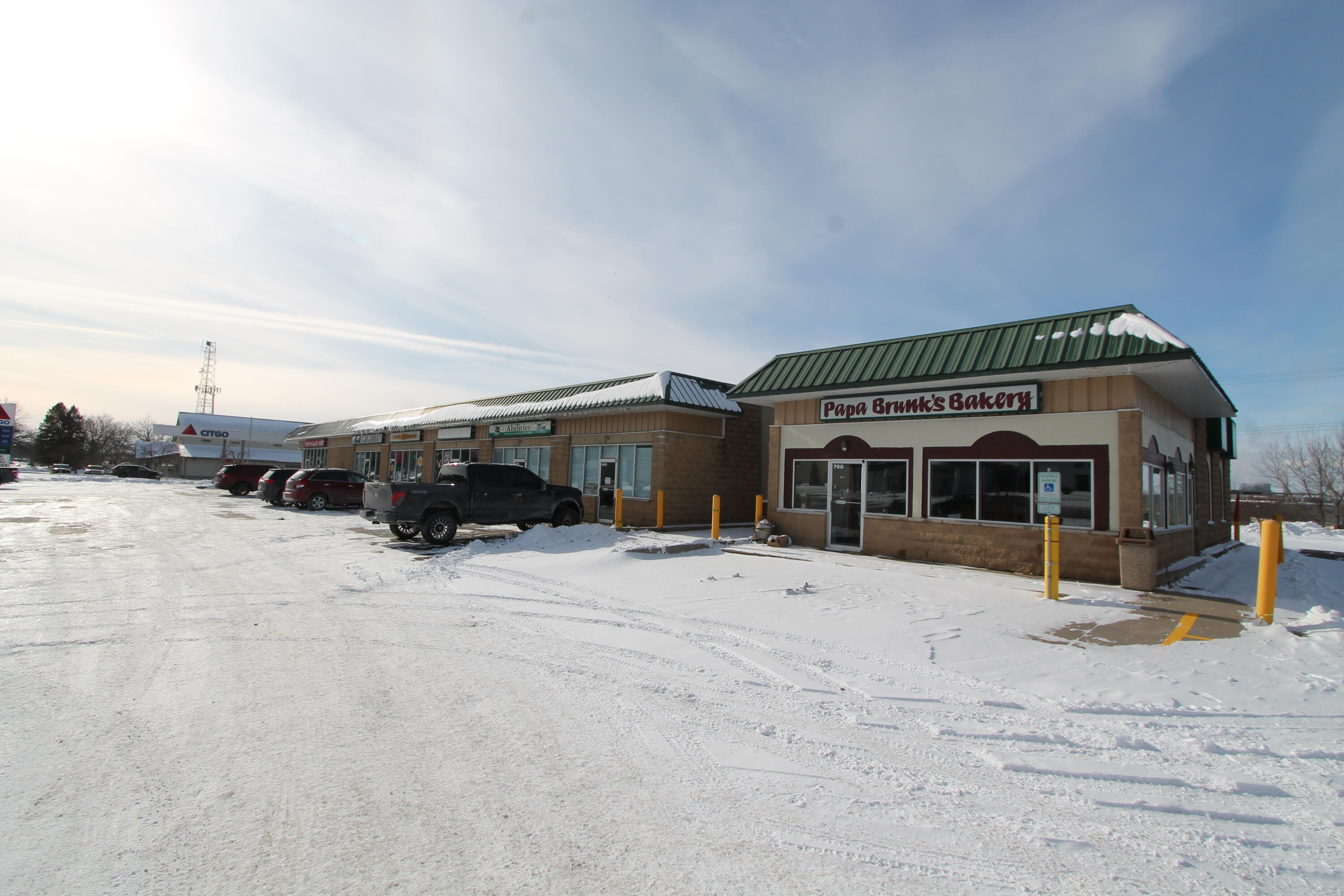 1220 Janesville Ave, 400-600, Fort Atkinson