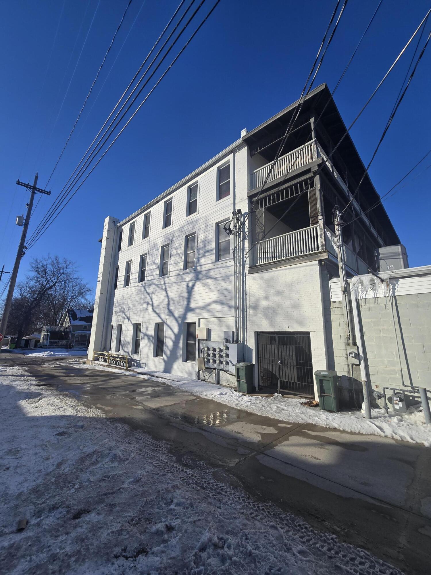 104 E Walworth Ave, Delavan