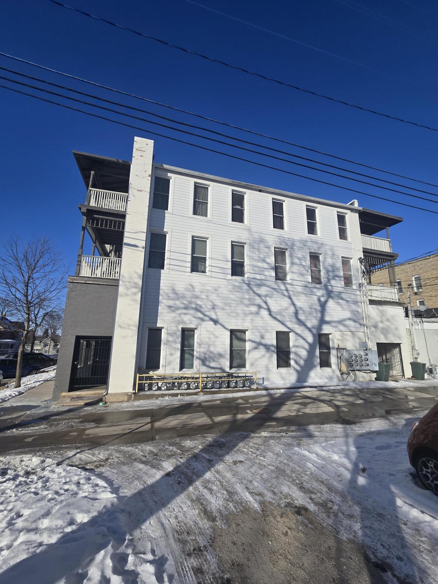 104 E Walworth Ave, Delavan