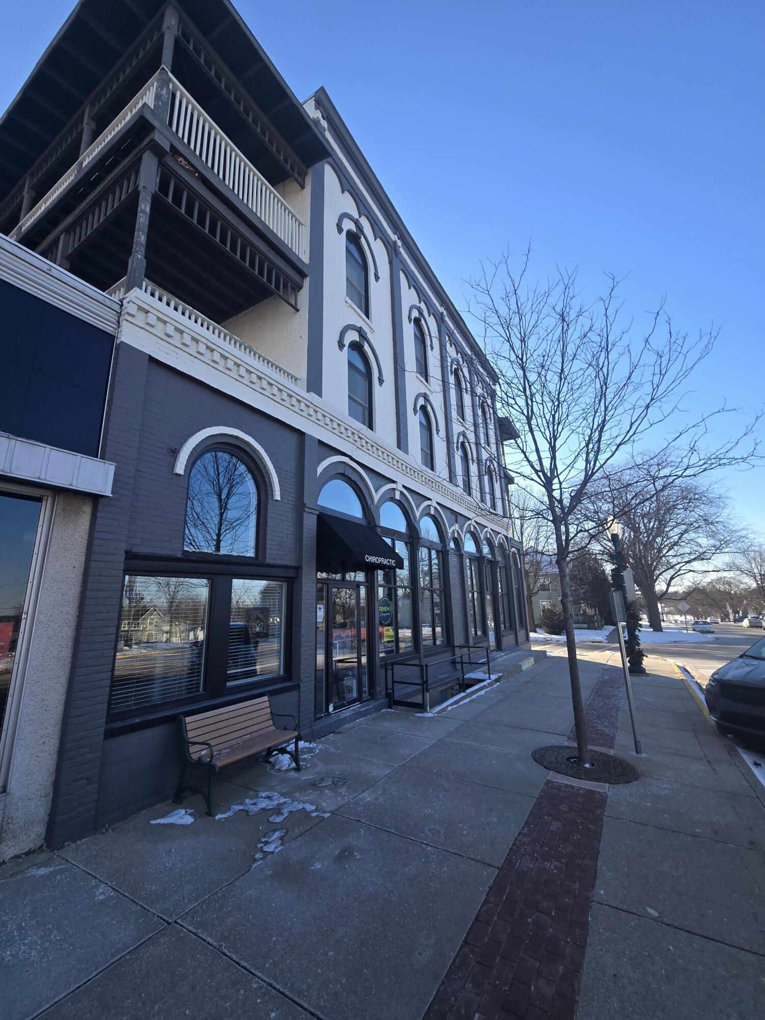 104 E Walworth Ave, Delavan
