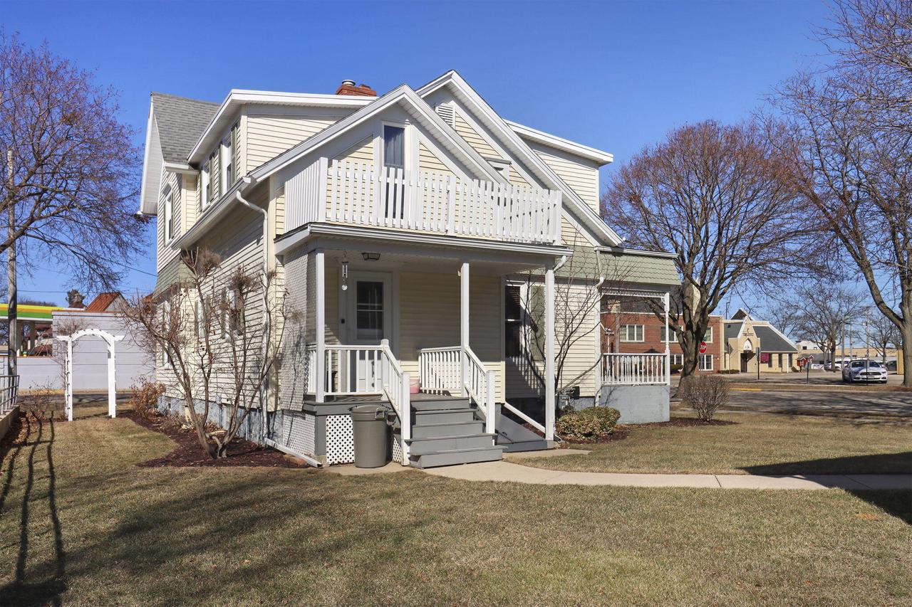 149 W Washington STREET