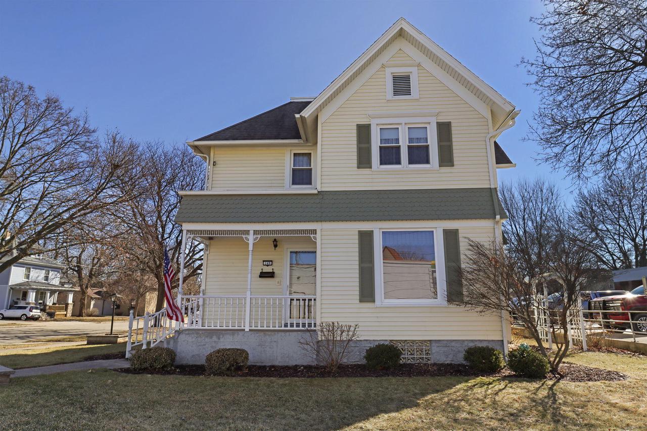 149 W Washington STREET