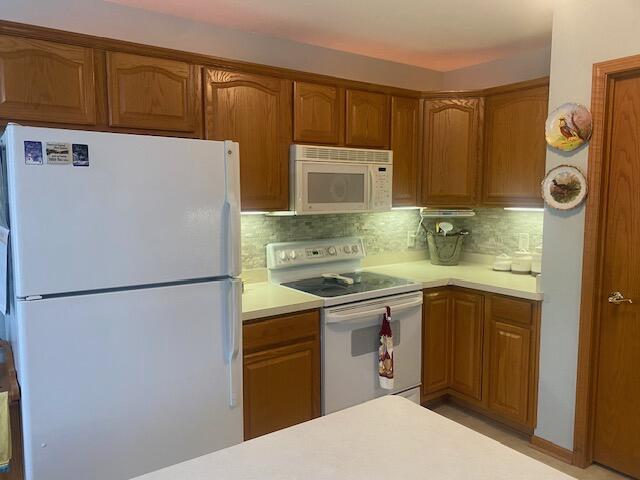 6925 Prince DRIVE 6925