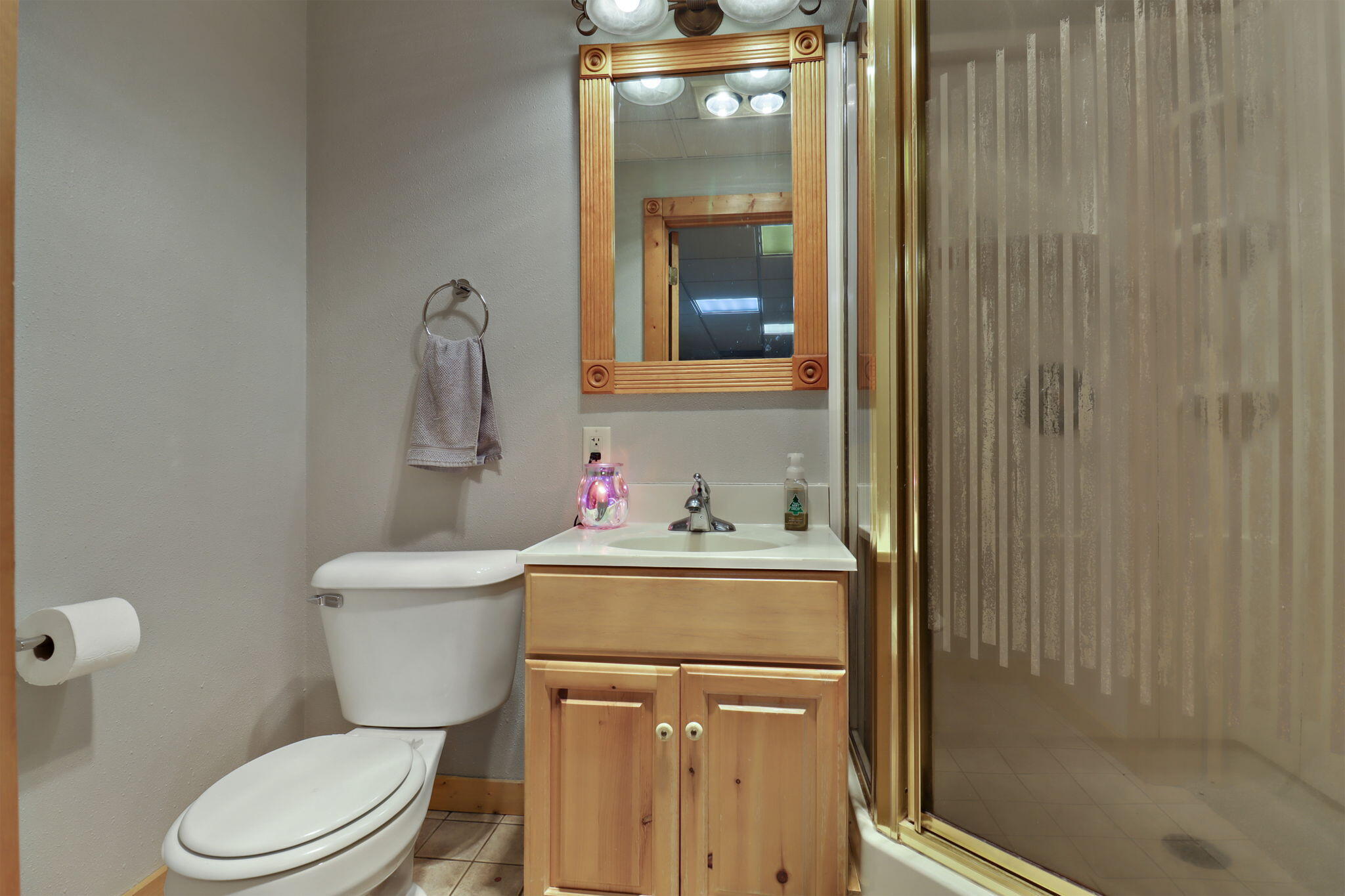 1212 Laurel Ln, Dover