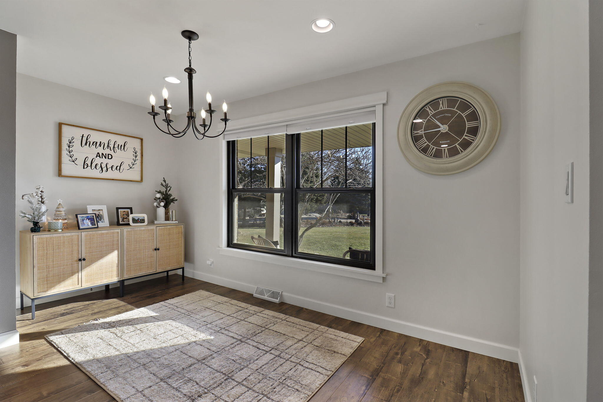 1212 Laurel Ln, Dover
