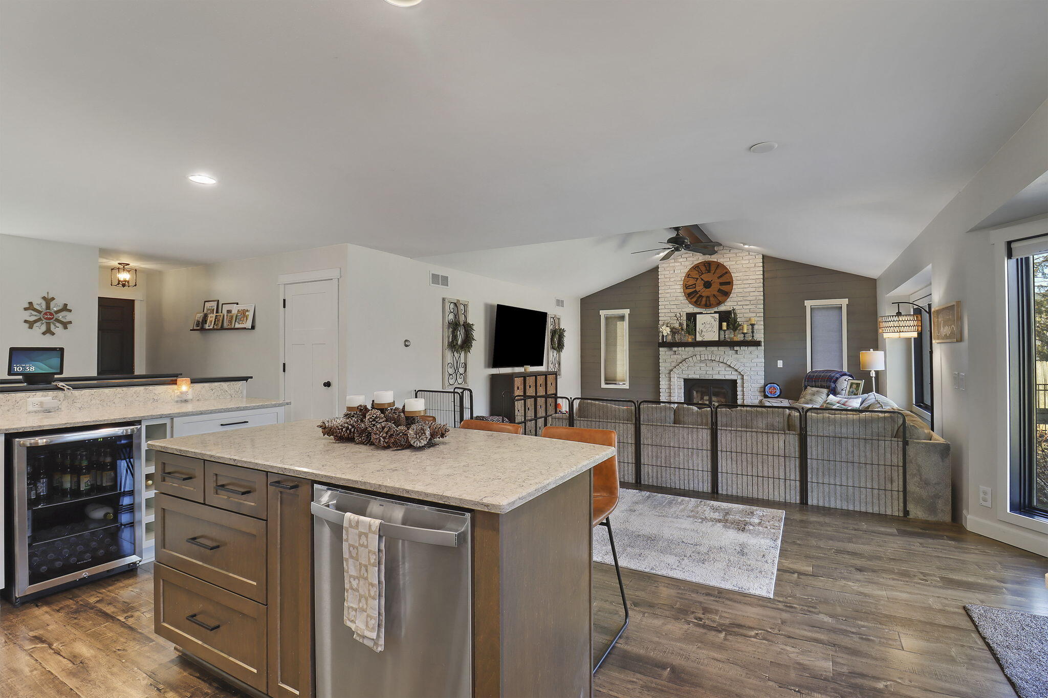 1212 Laurel Ln, Dover