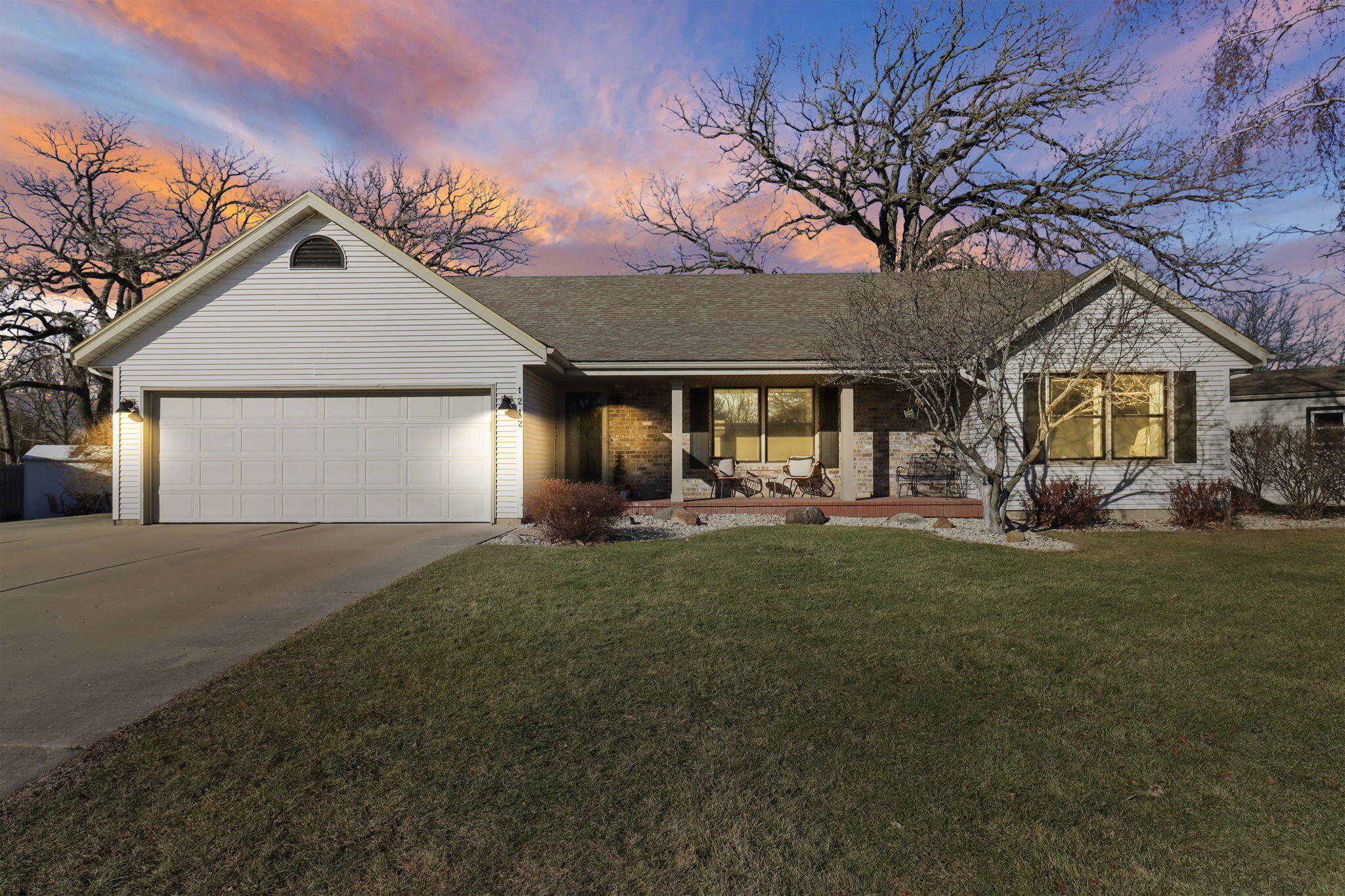 1212 Laurel Ln, Dover
