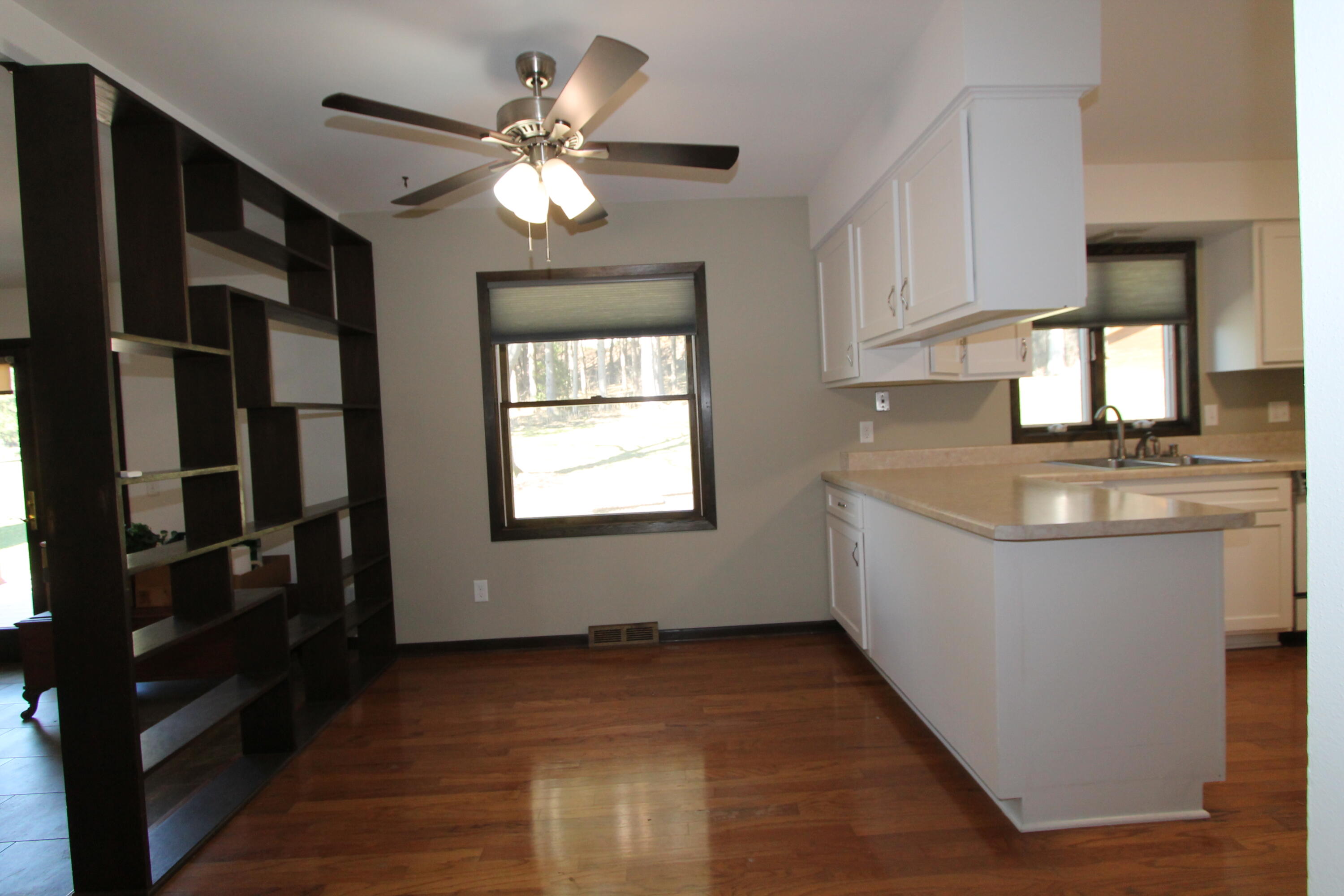267 Robins Run -, Burlington