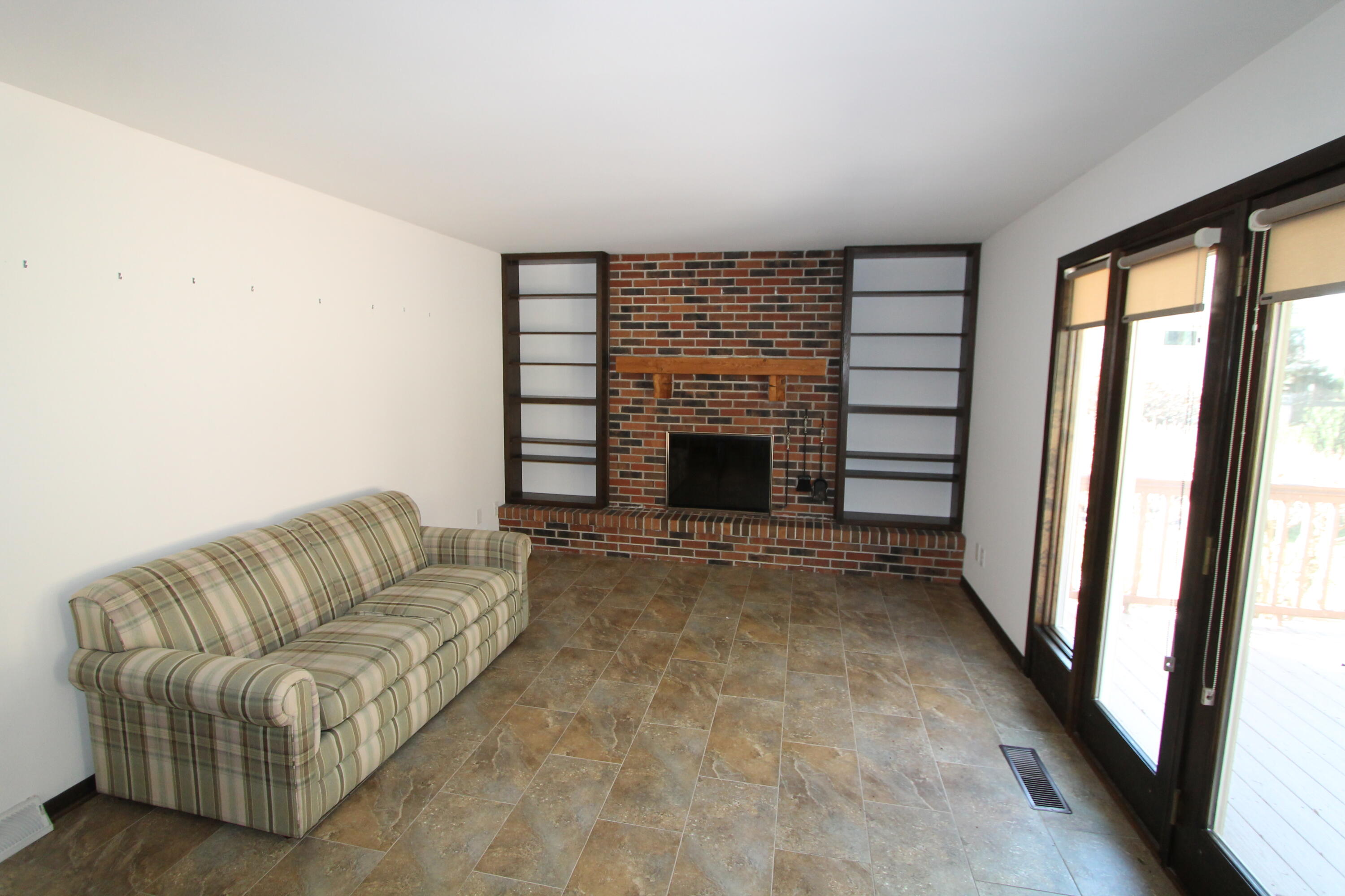 267 Robins Run -, Burlington