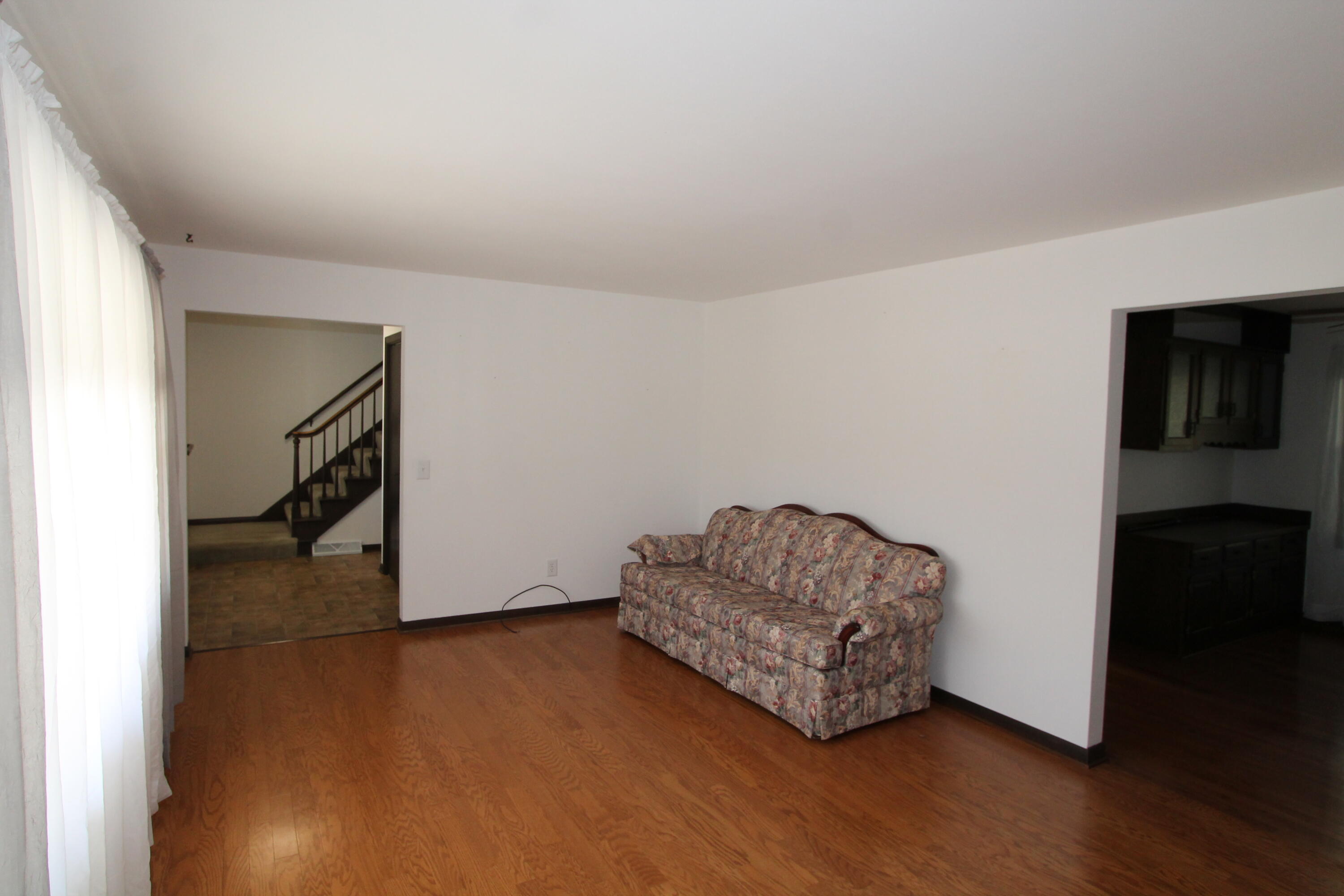 267 Robins Run -, Burlington