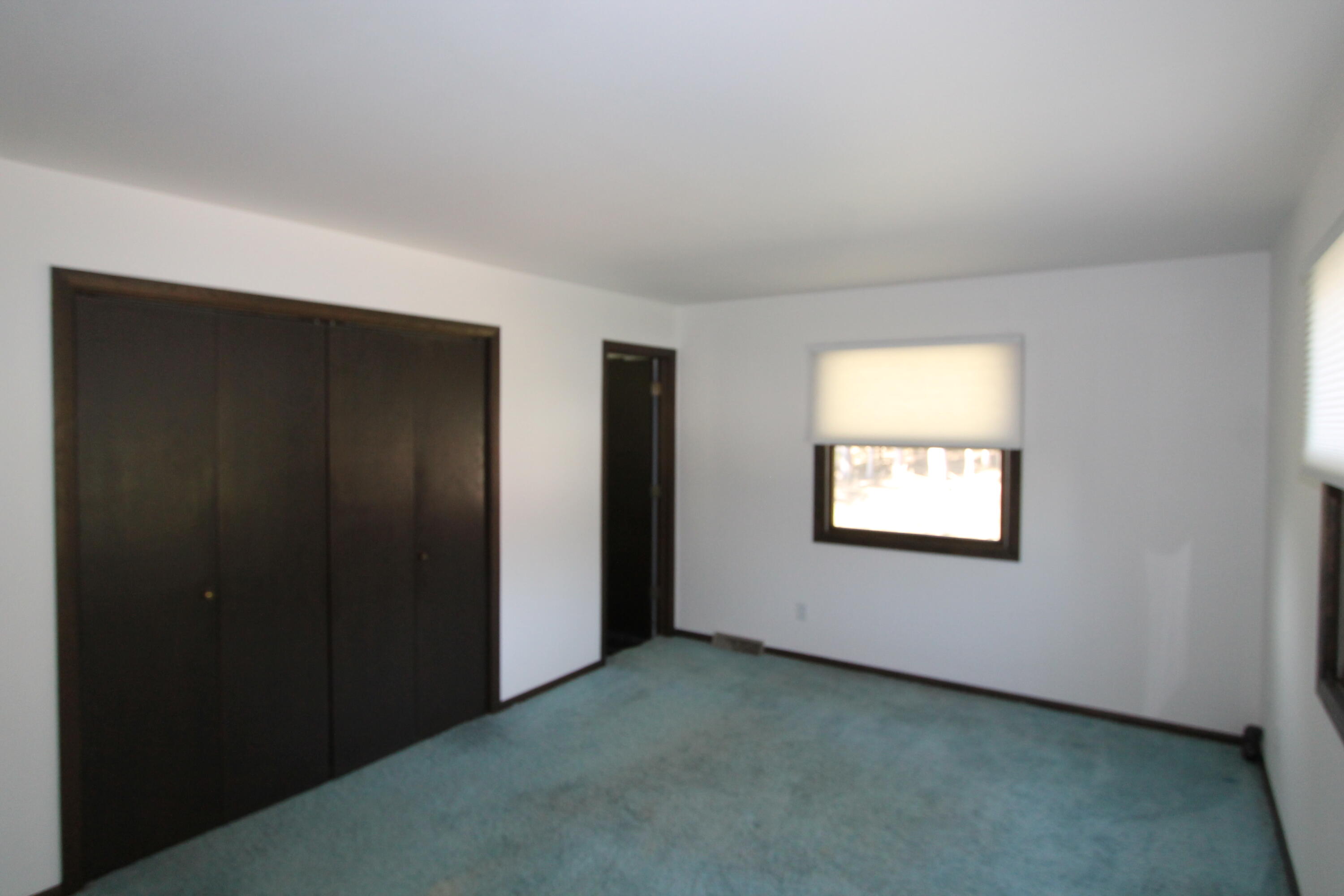 267 Robins Run -, Burlington
