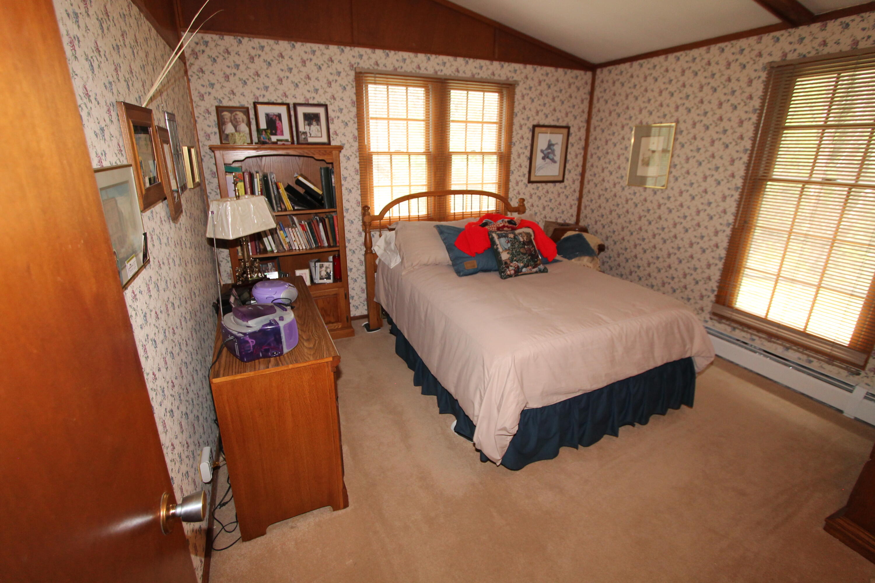308 Highridge Rd, Burlington