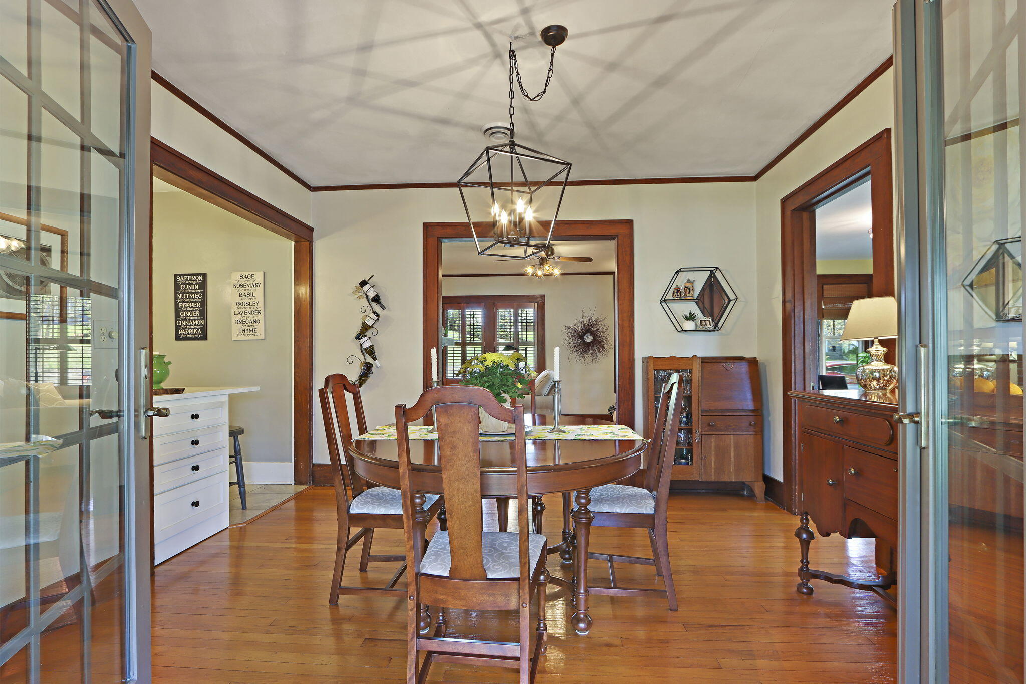 164 W Highland Ave