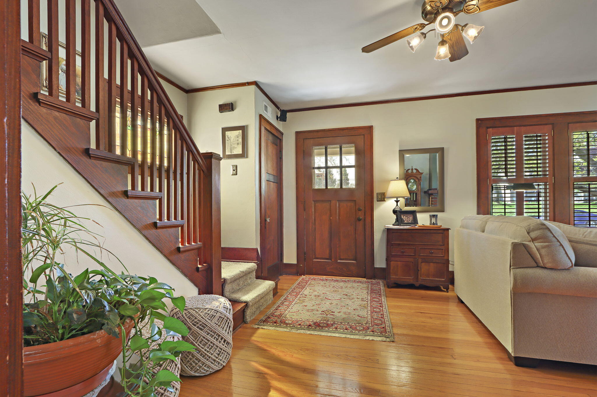 164 W Highland Ave