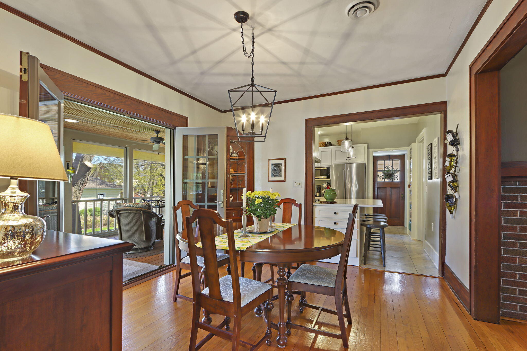 164 W Highland Ave