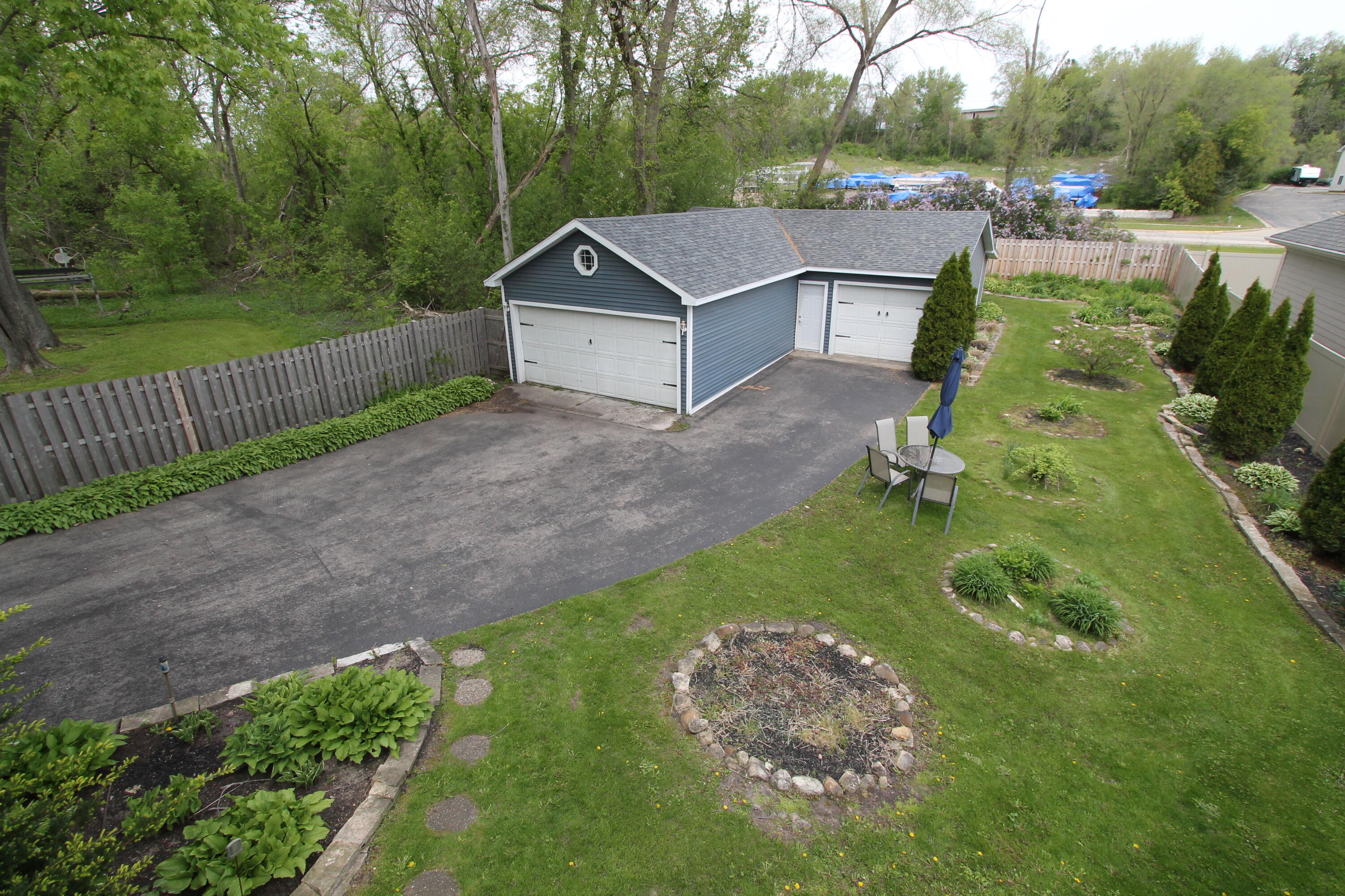 312 Knobes Ave