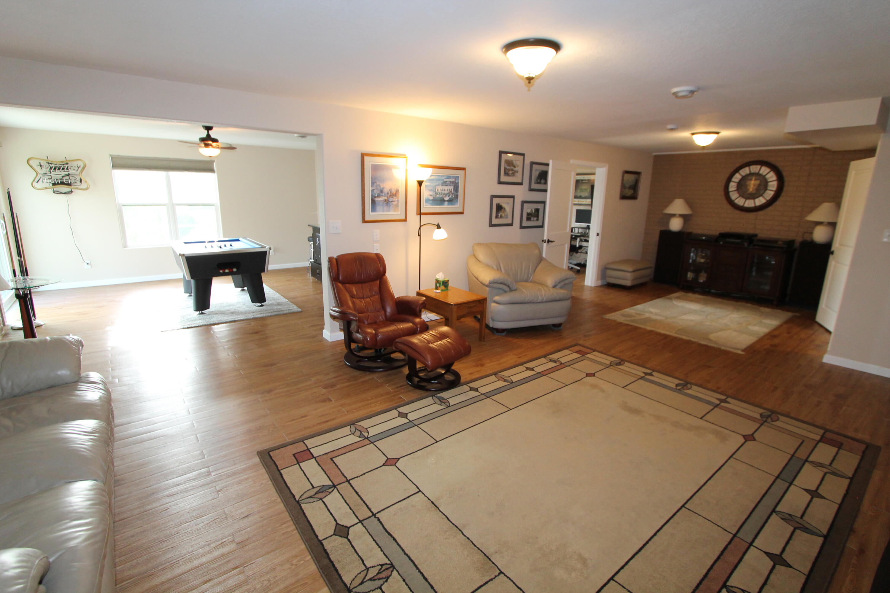 282 Settlement Dr