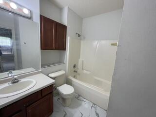 118 Manchester Dr