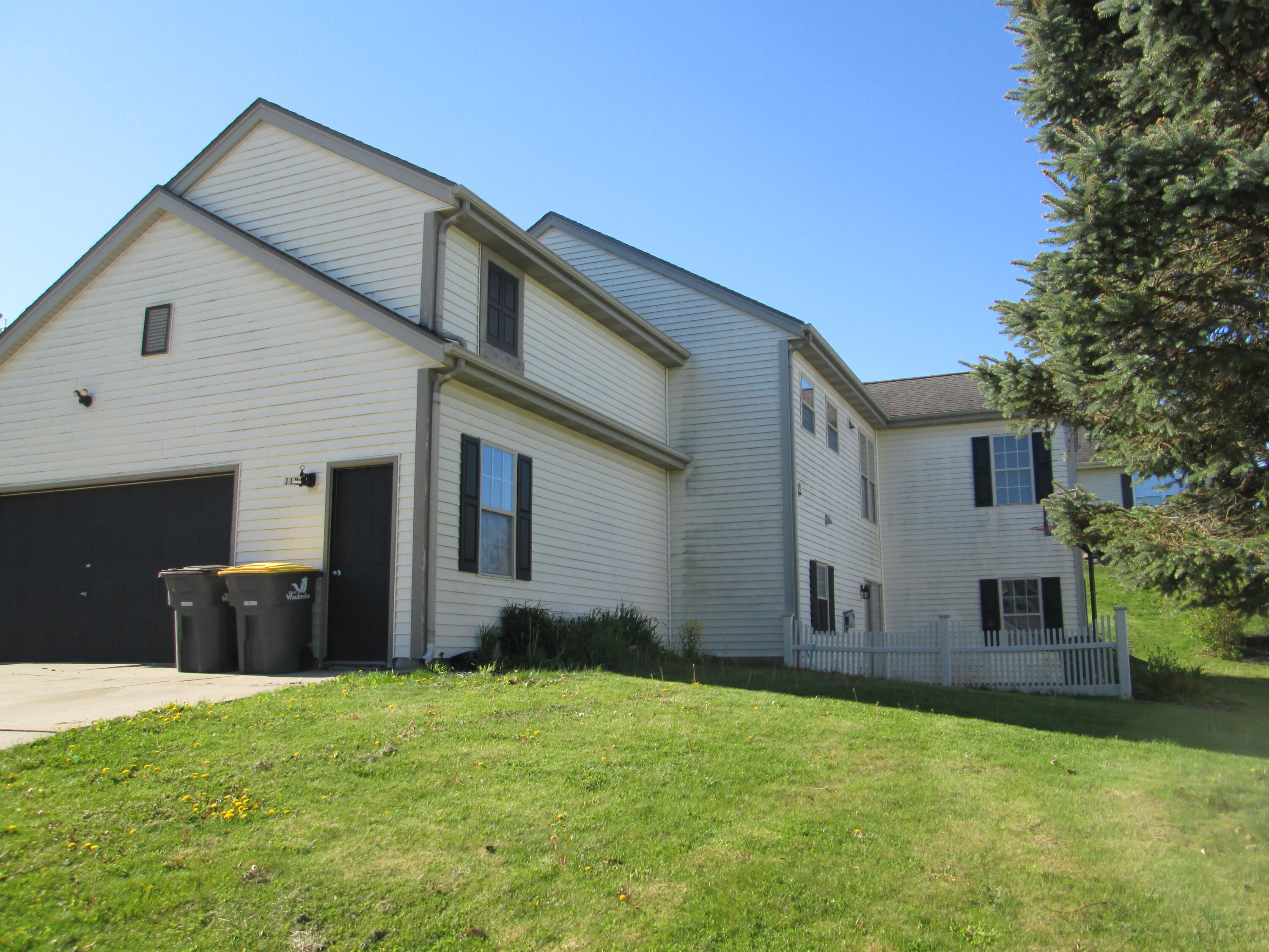 118 Manchester Dr