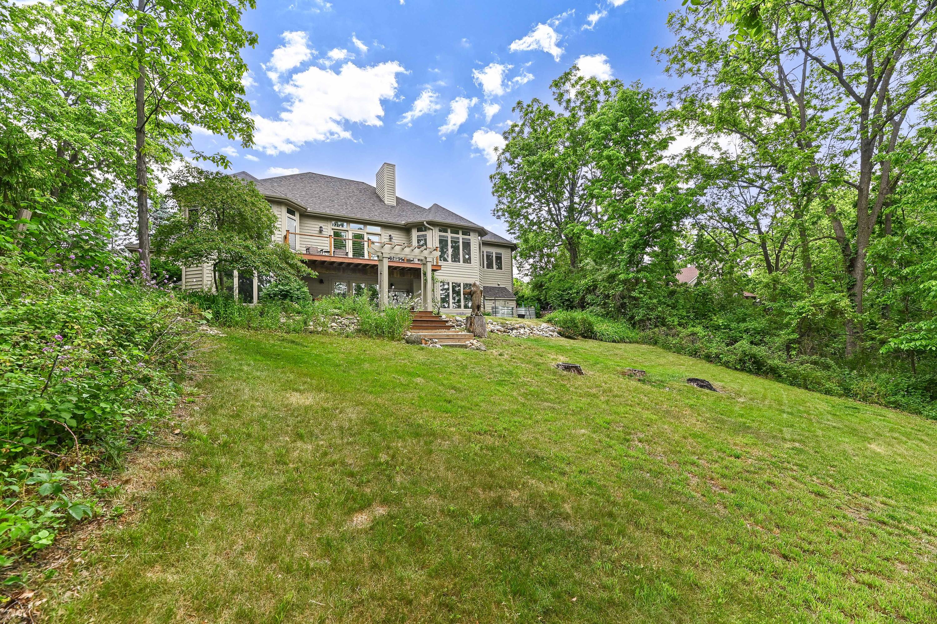 30927 Lawn Dr