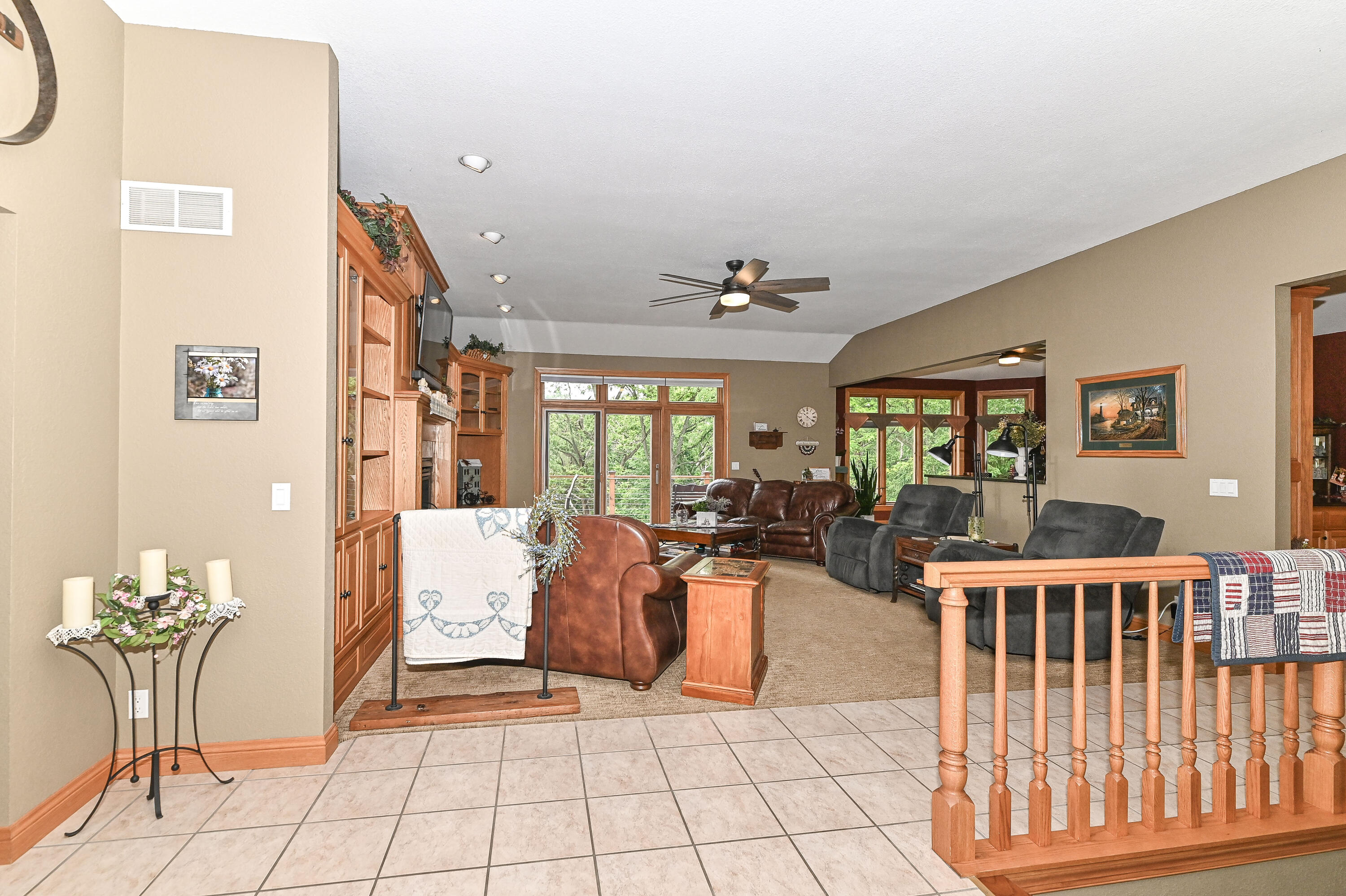 30927 Lawn Dr