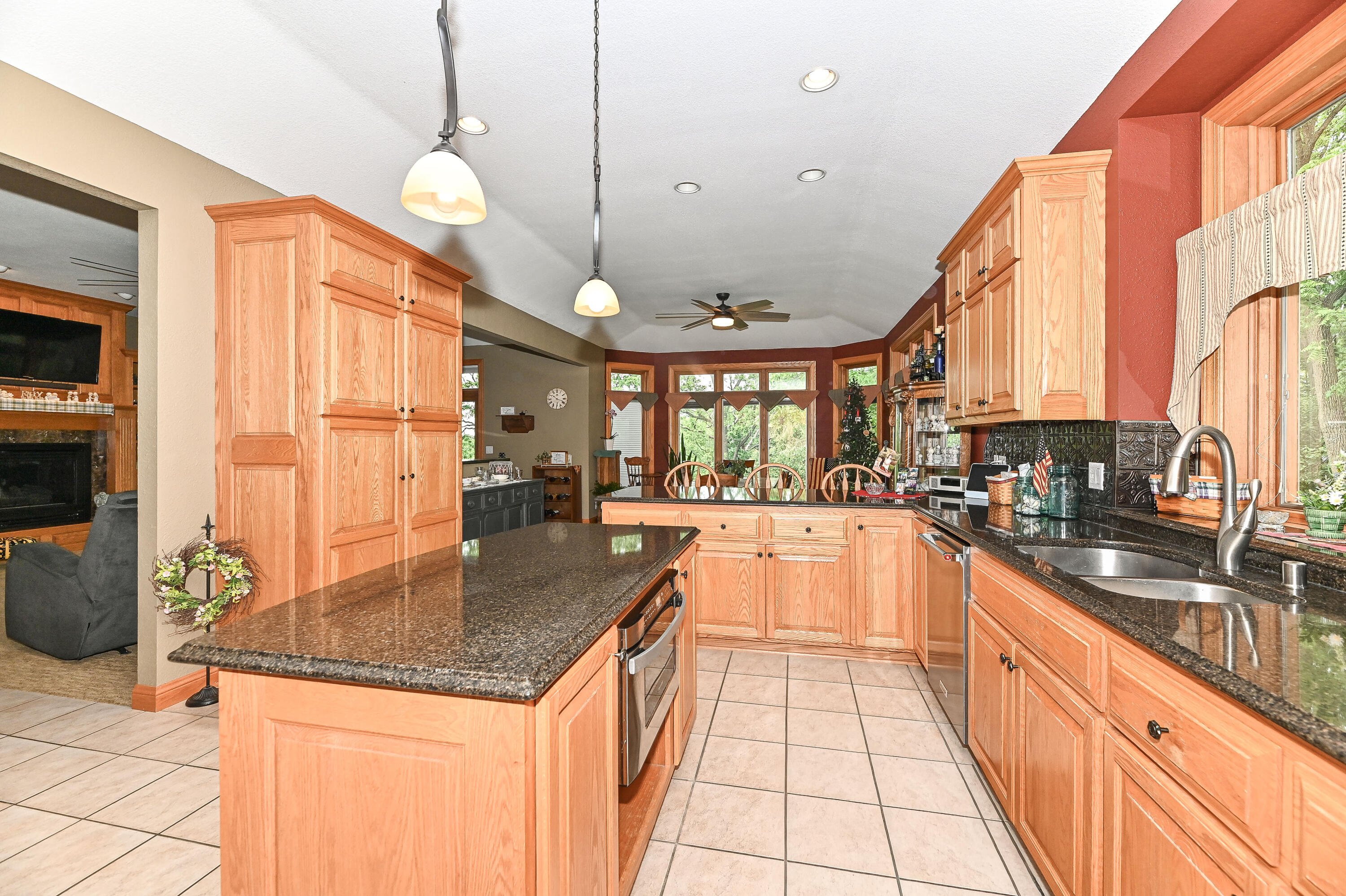 30927 Lawn Dr