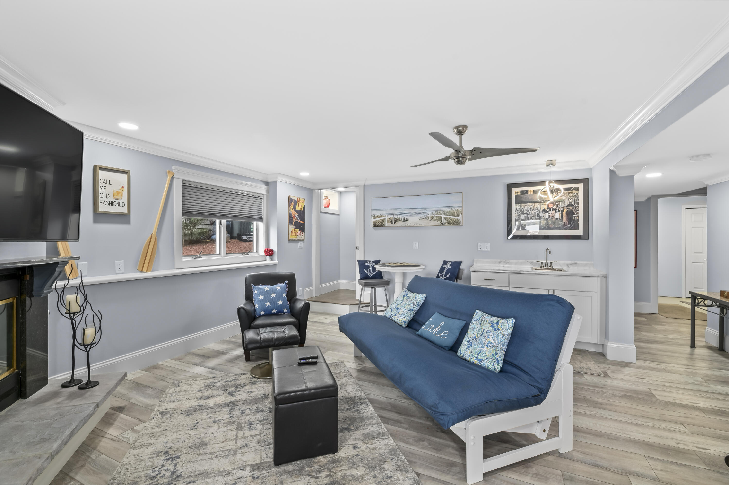 3215 S Browns Lake Dr, Burlington