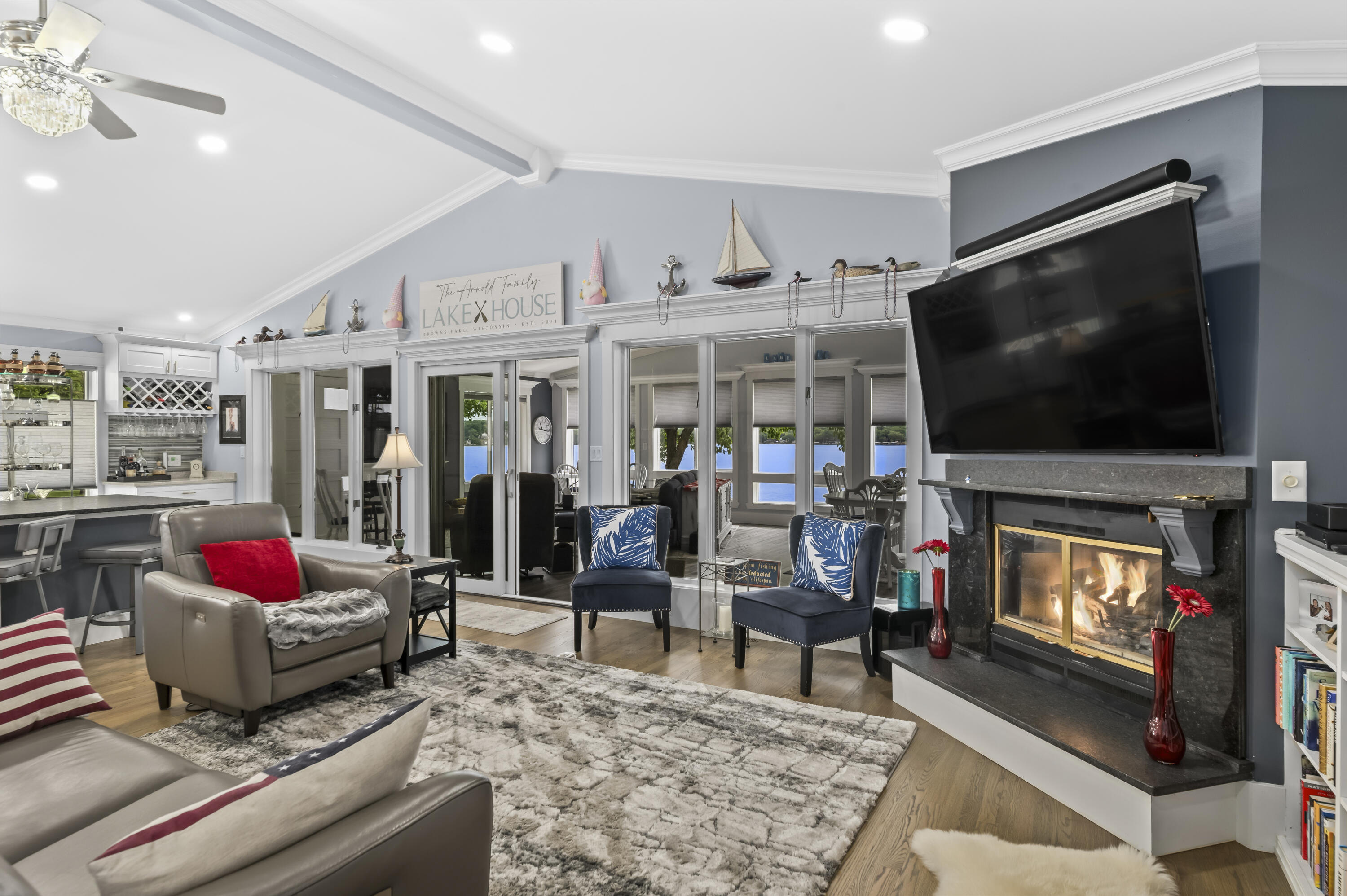 3215 S Browns Lake Dr, Burlington