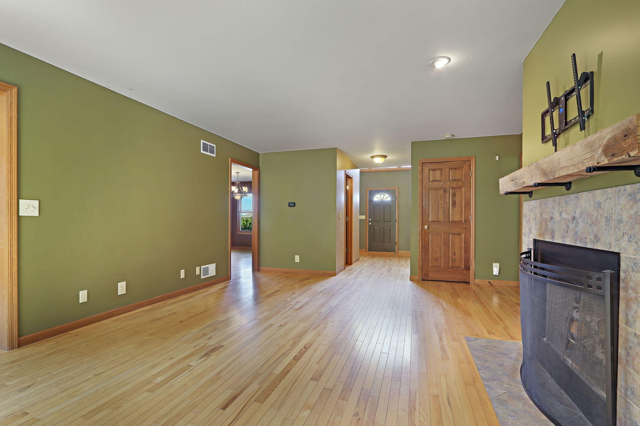 553 W Twin Lakes Rd