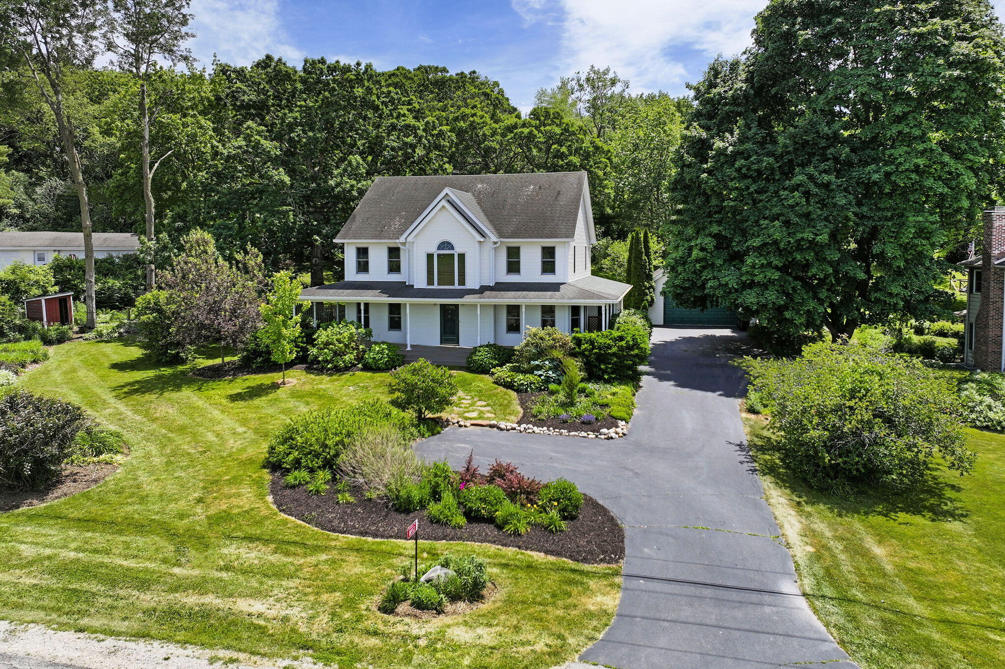 553 W Twin Lakes Rd